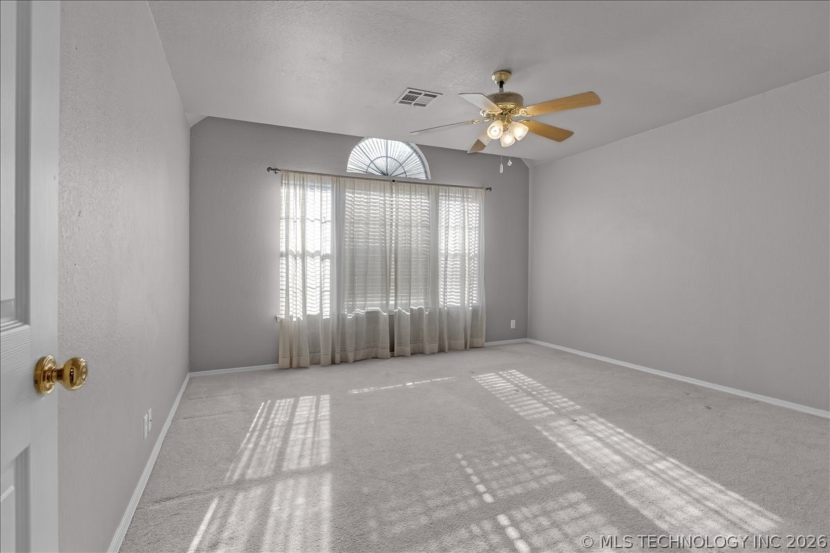 1312 N Willow Avenue