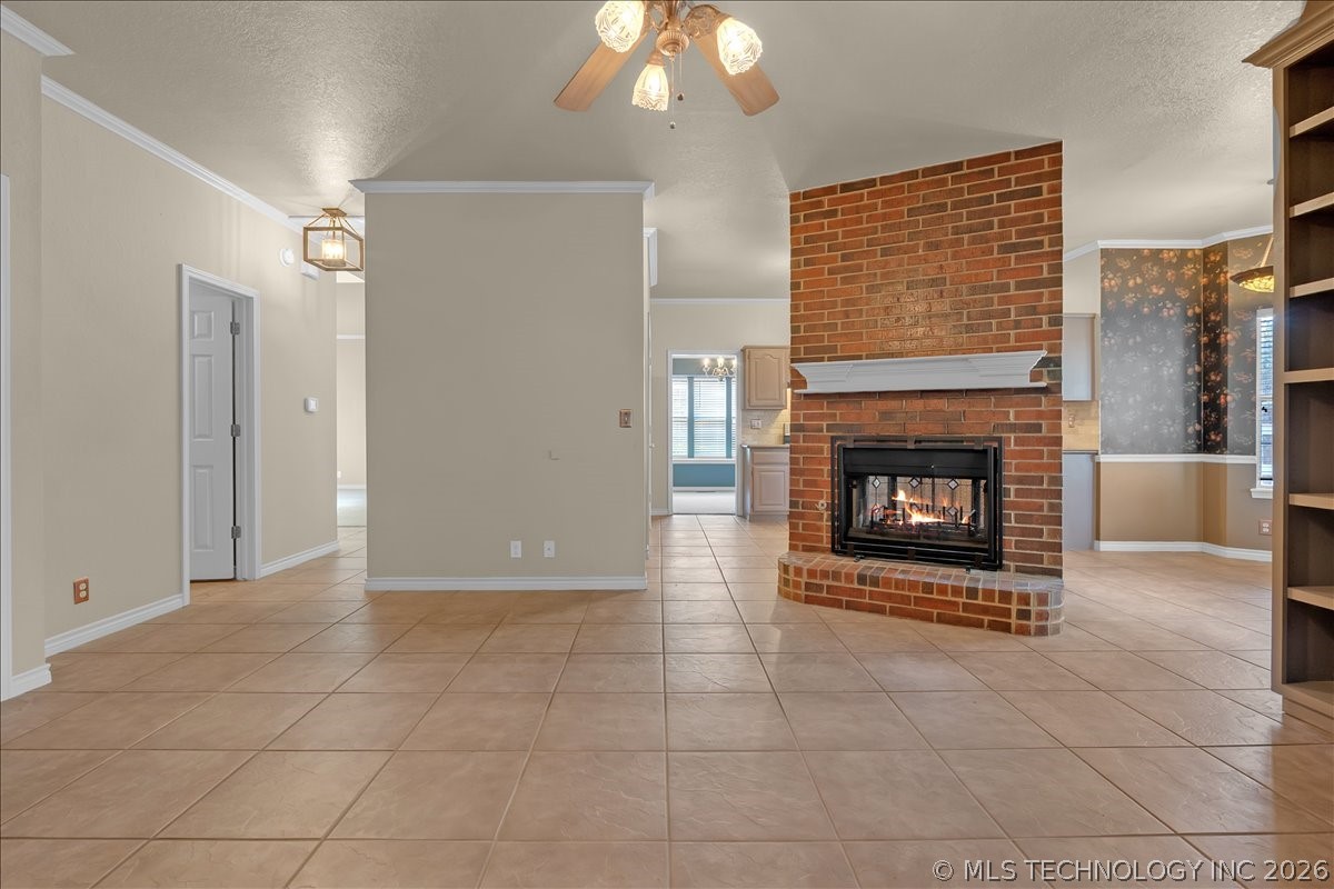 1312 N Willow Avenue