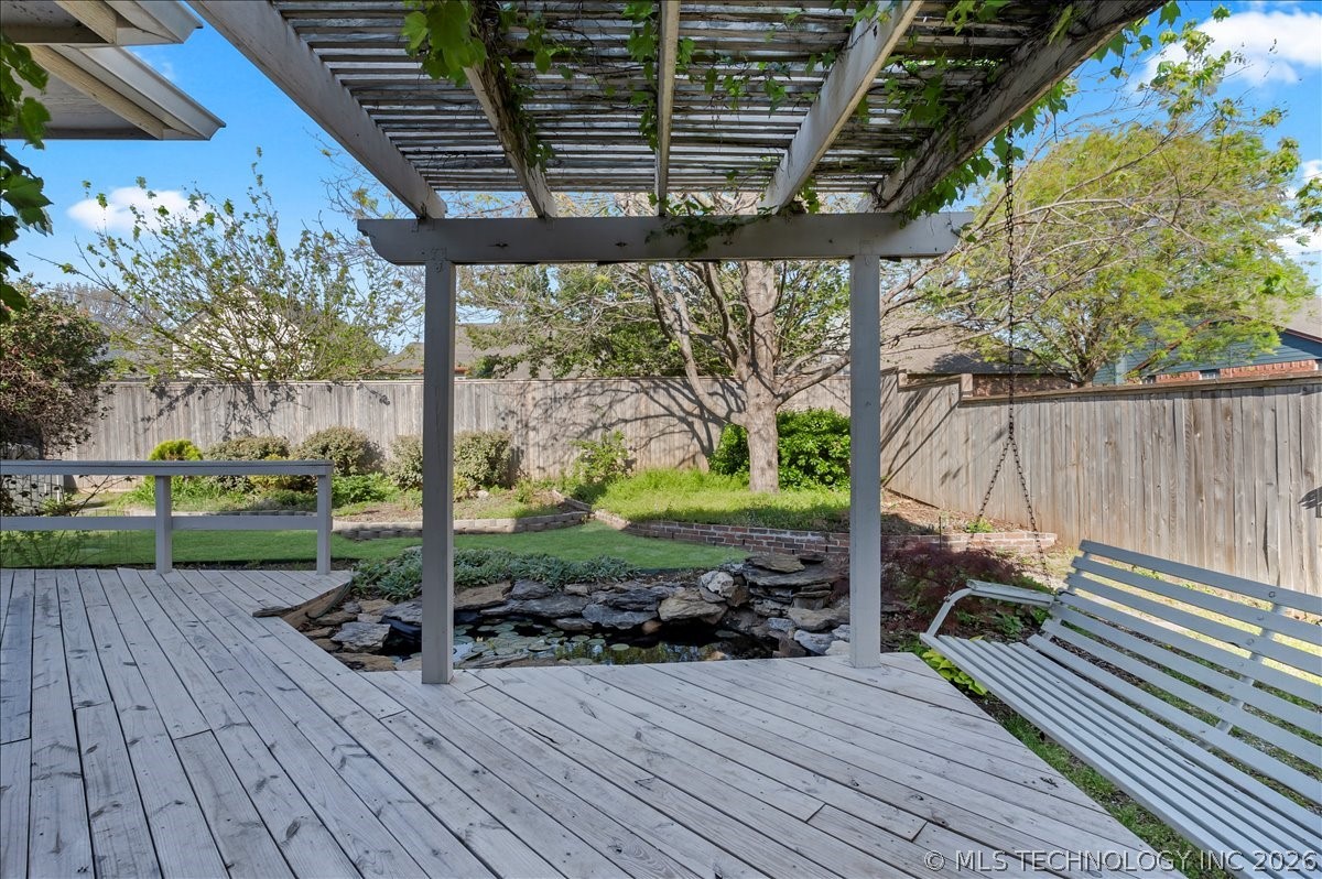 1312 N Willow Avenue