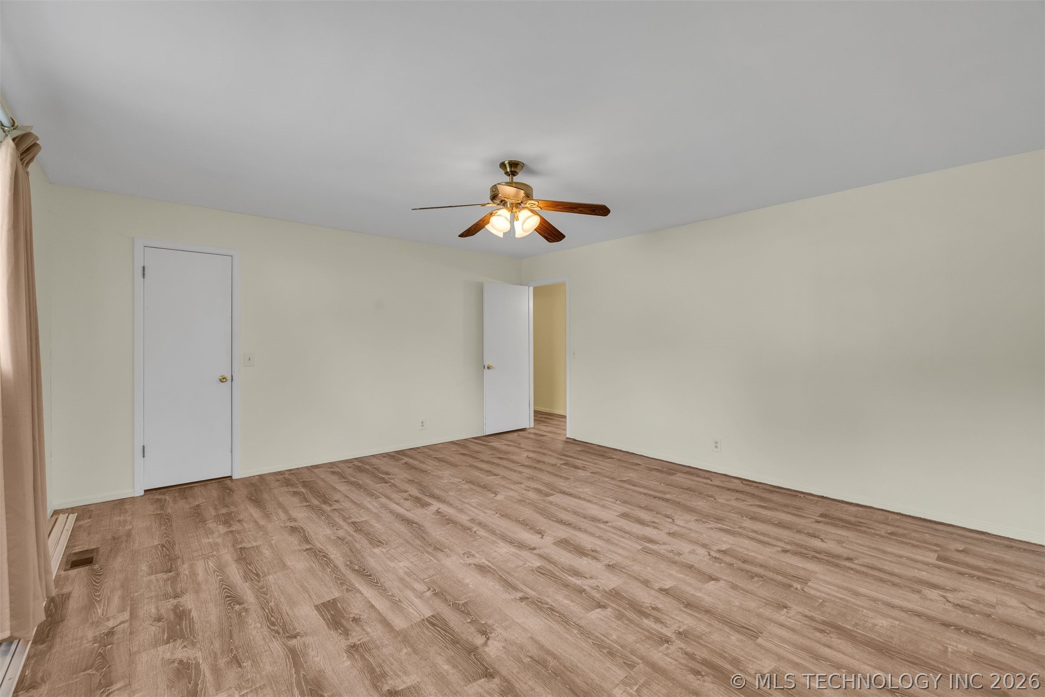 6350 S 72nd East Avenue