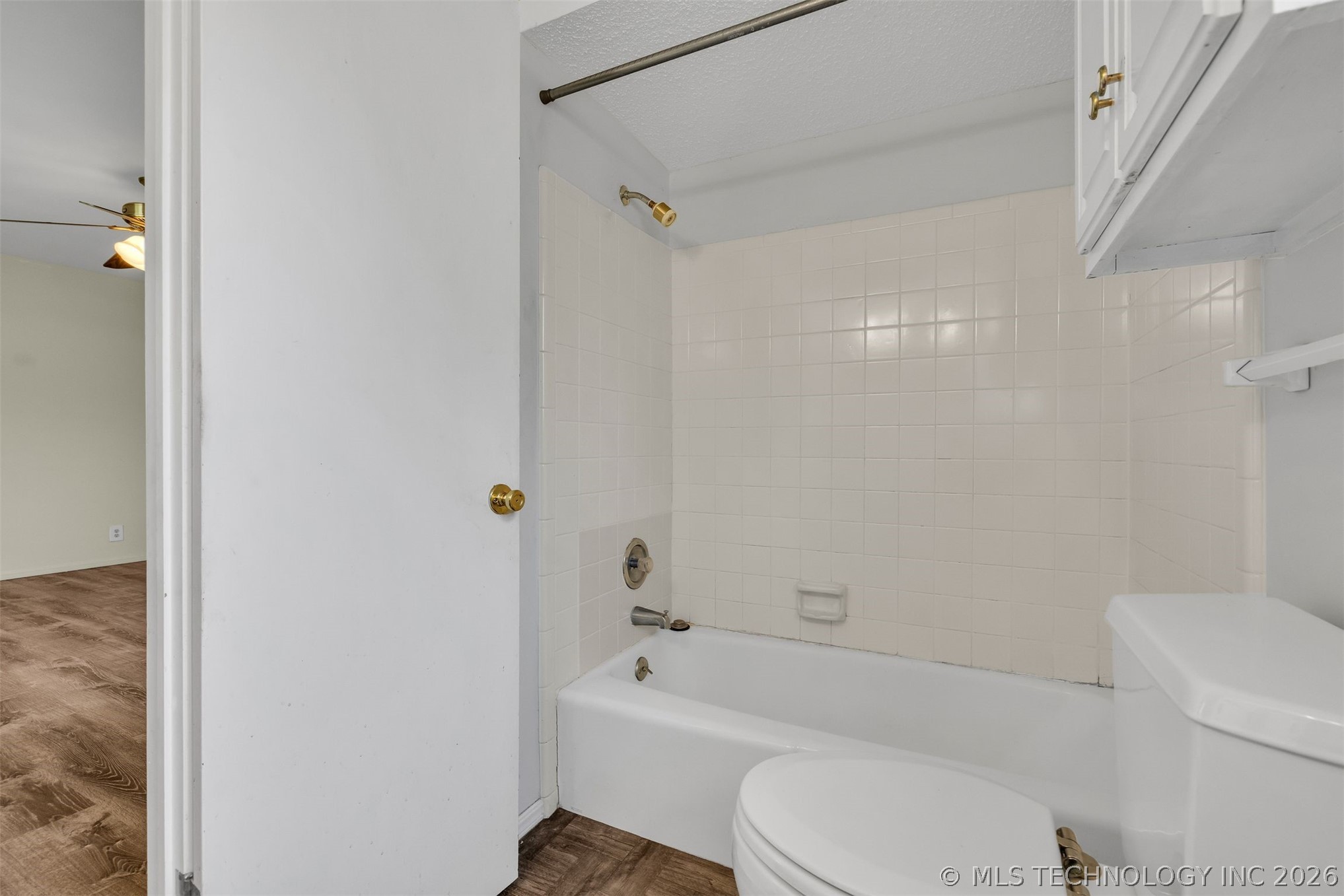 6350 S 72nd East Avenue