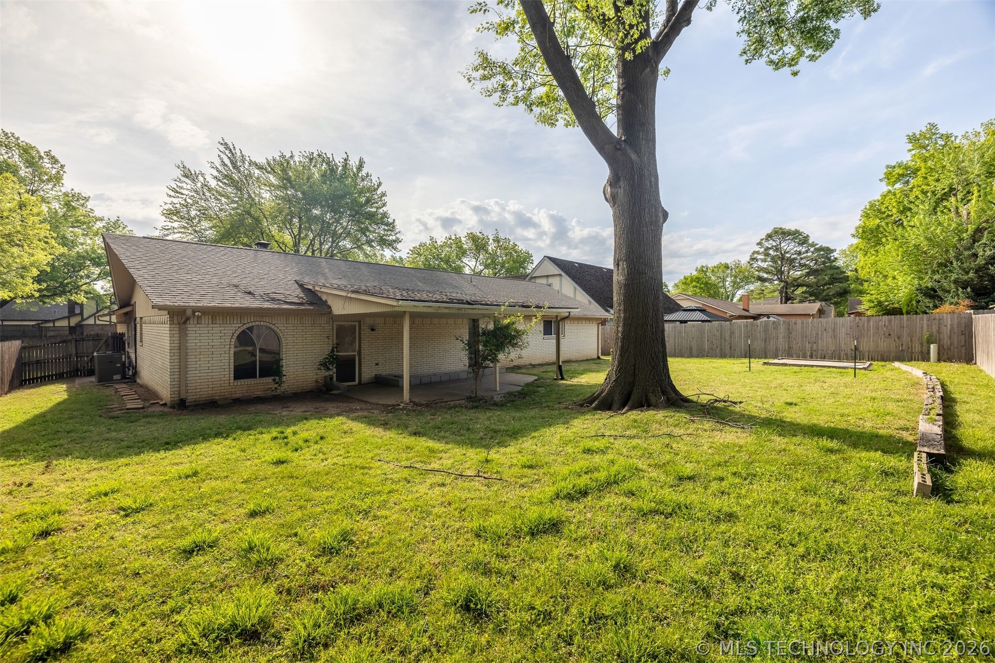 6350 S 72nd East Avenue