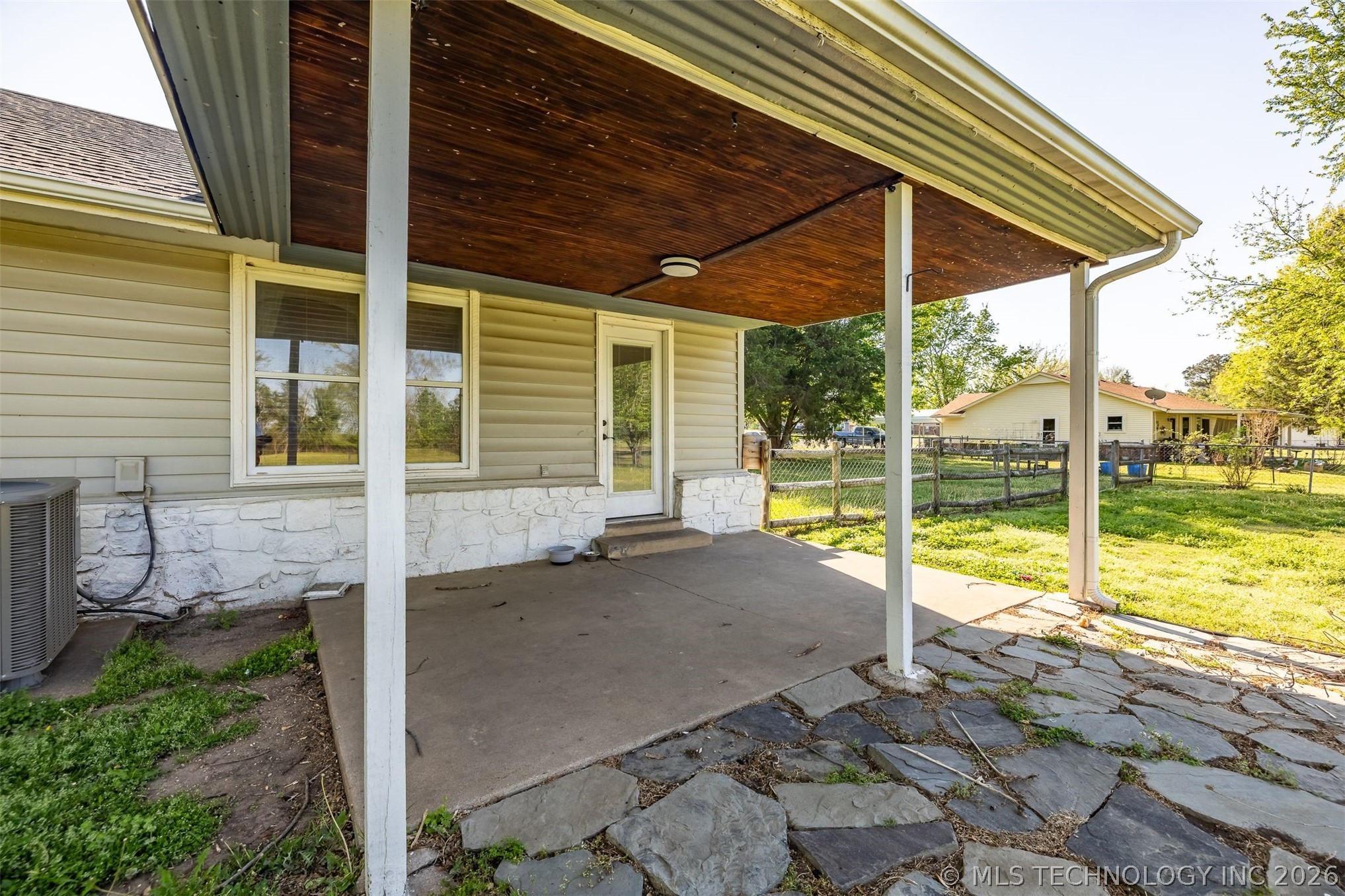 17782 S Cedar Avenue