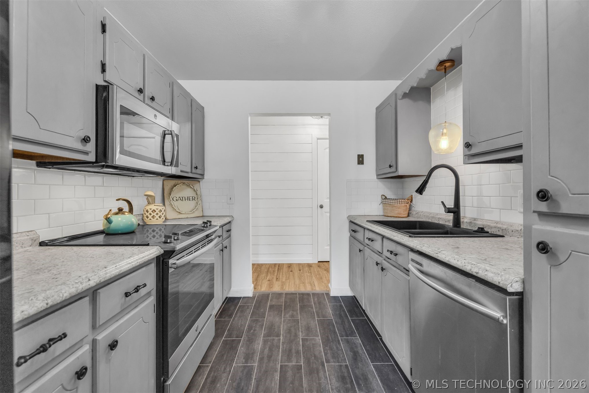 17782 S Cedar Avenue