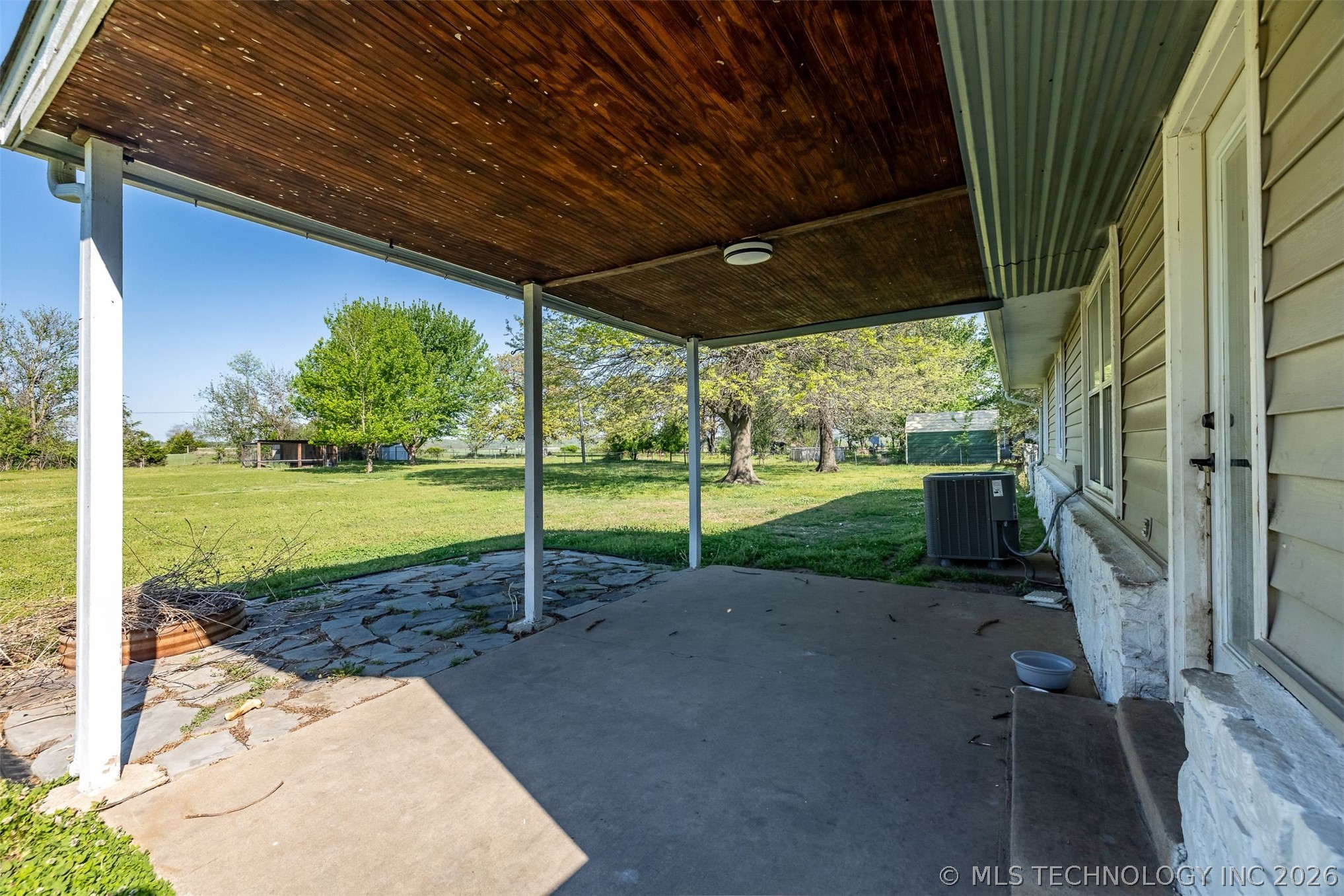 17782 S Cedar Avenue