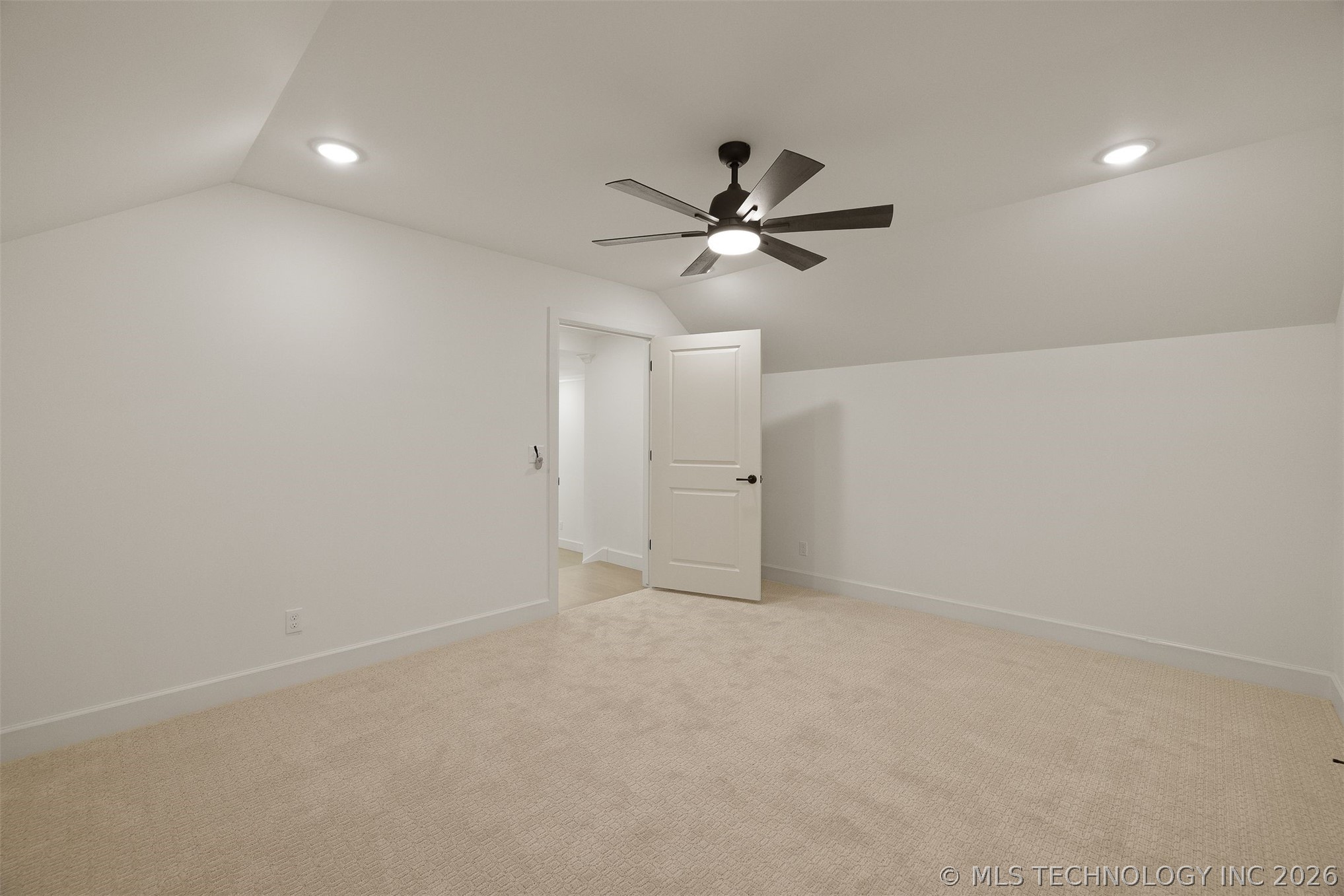 1030 E 36th Place