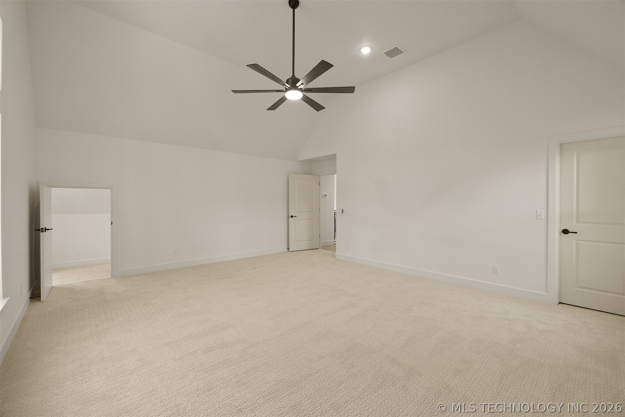 1030 E 36th Place