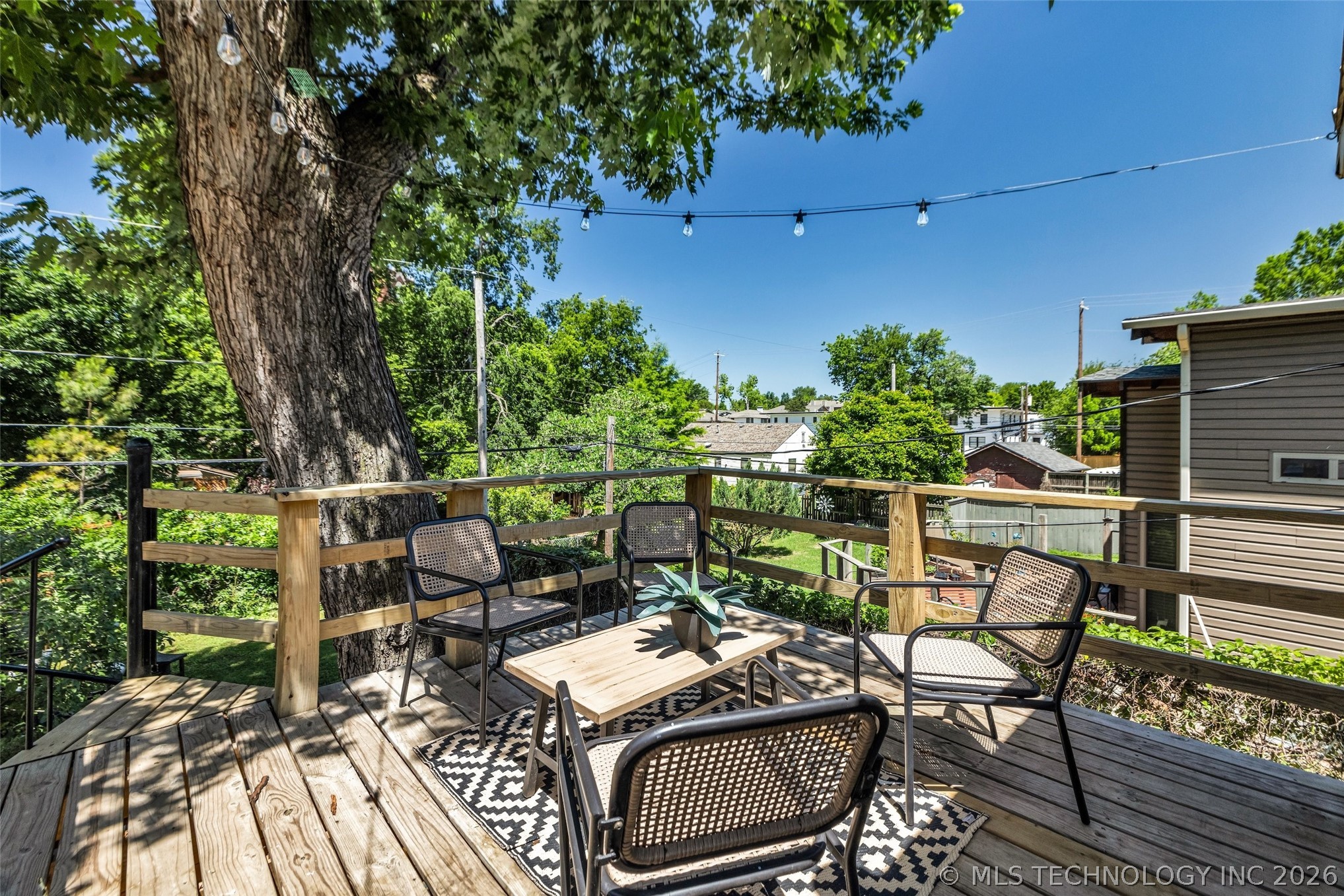 1516 S Elwood Avenue