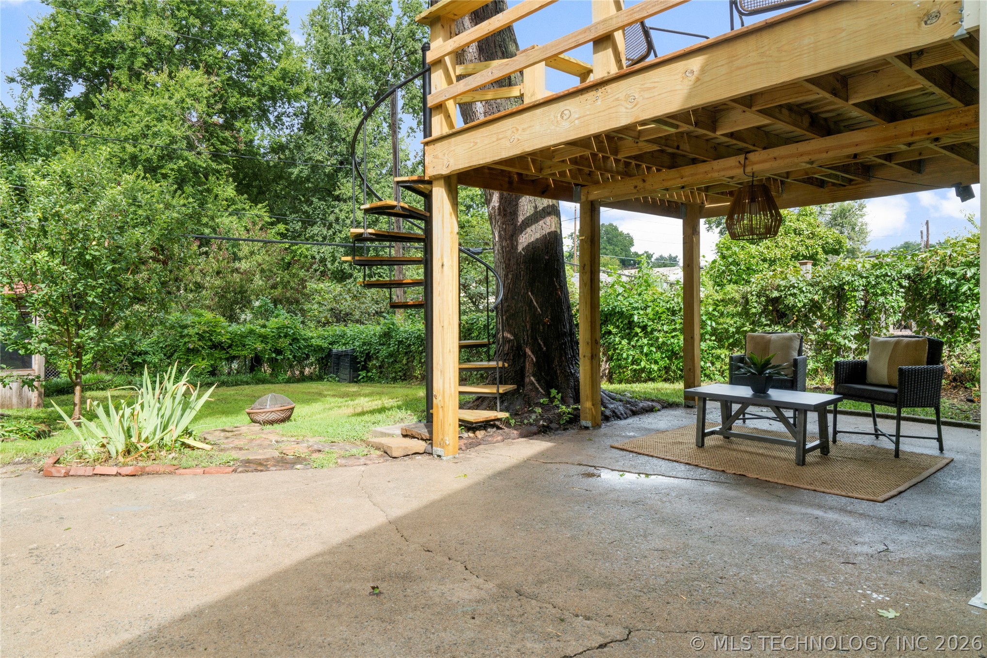 1516 S Elwood Avenue