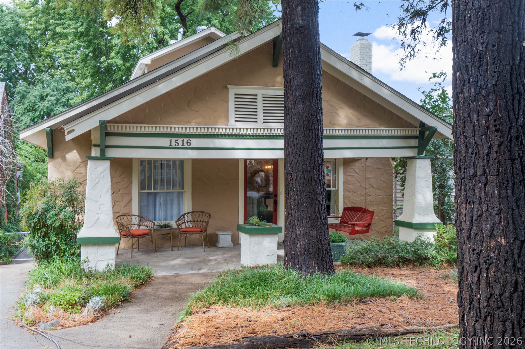 1516 S Elwood Avenue