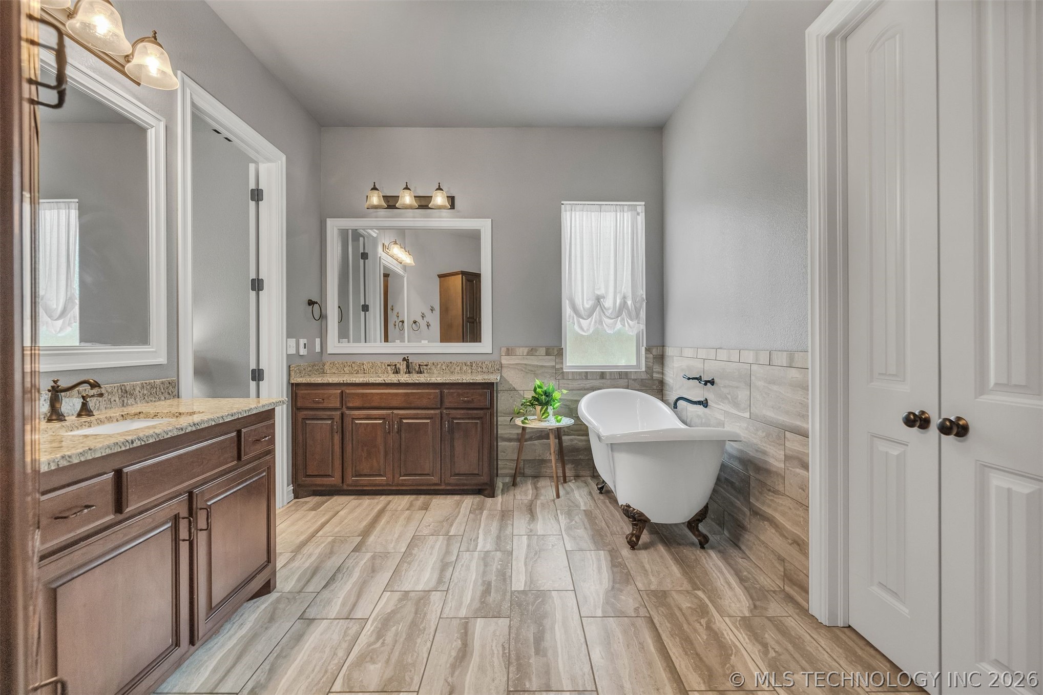 4202 W Orlando Place