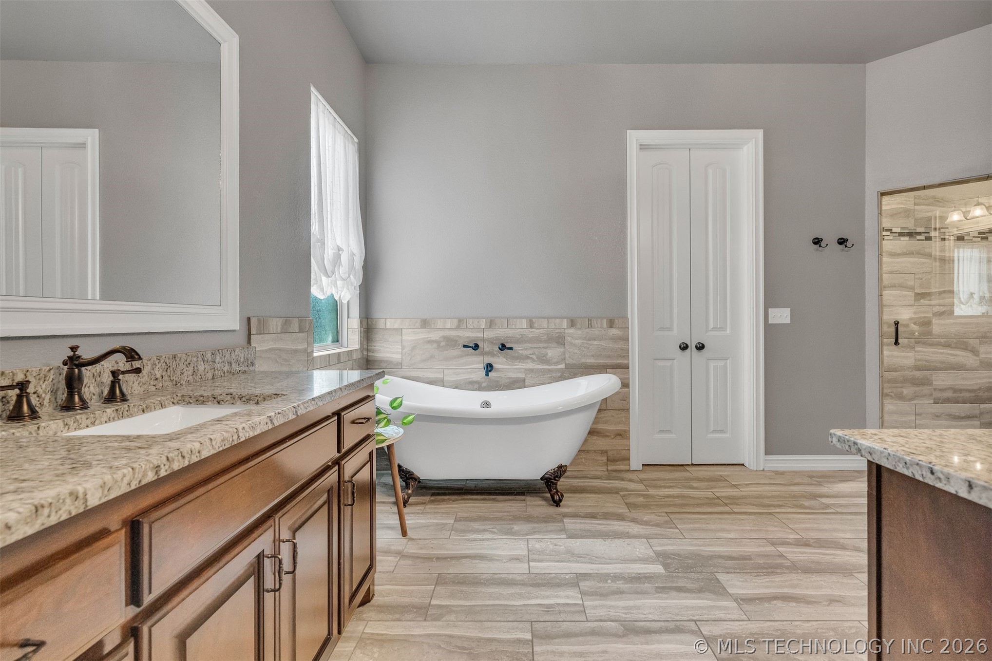 4202 W Orlando Place