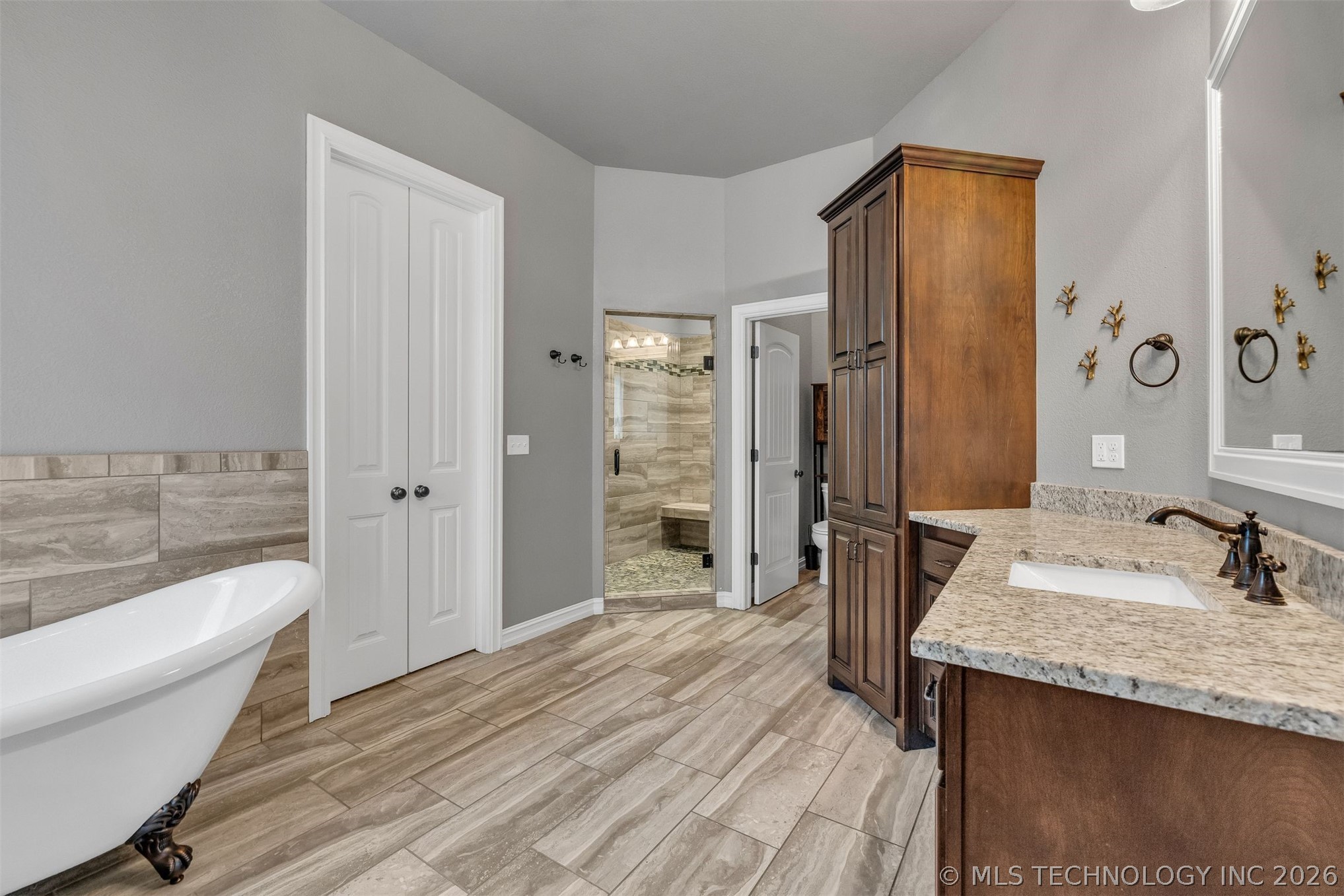 4202 W Orlando Place