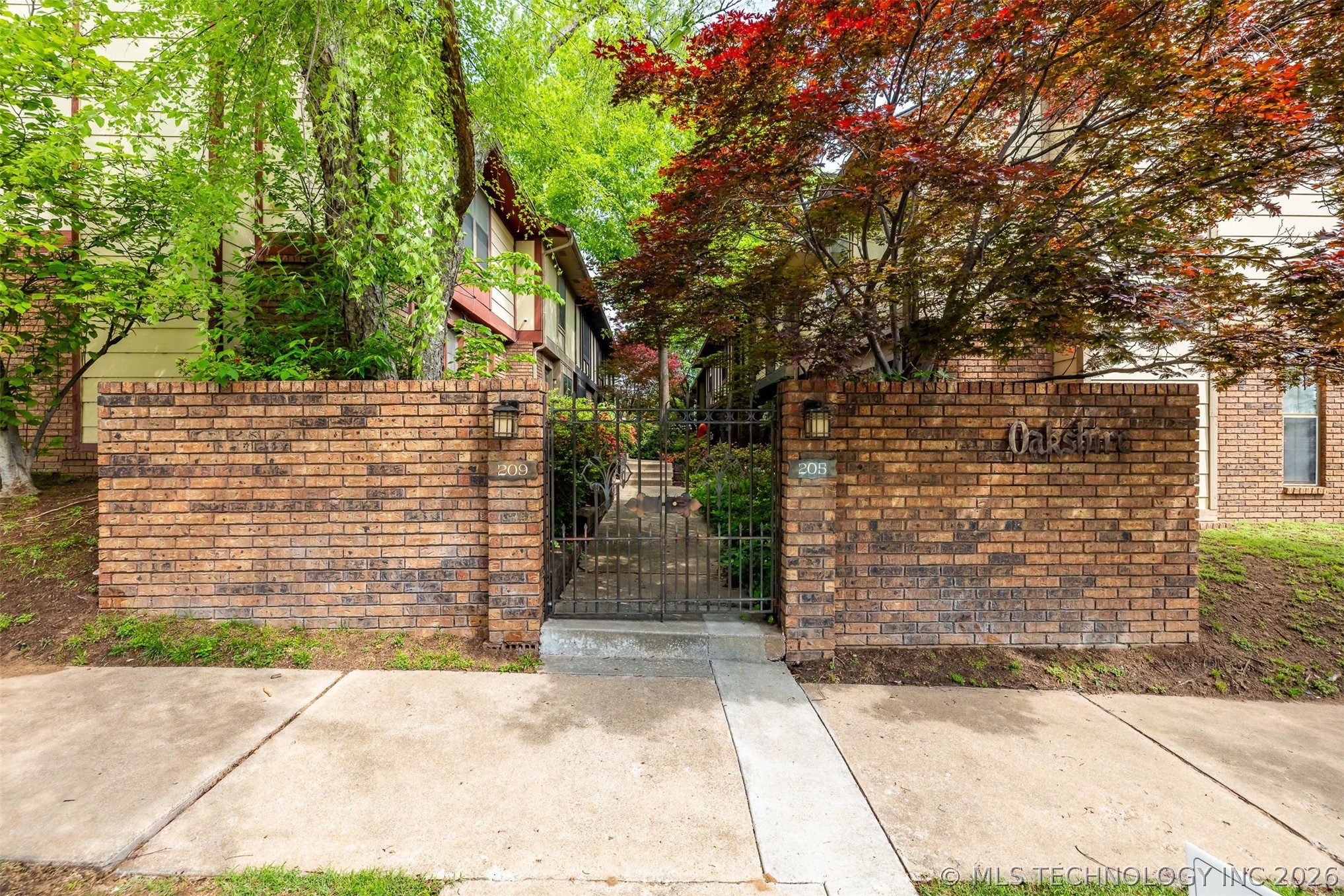 205 W 17th Street 205G