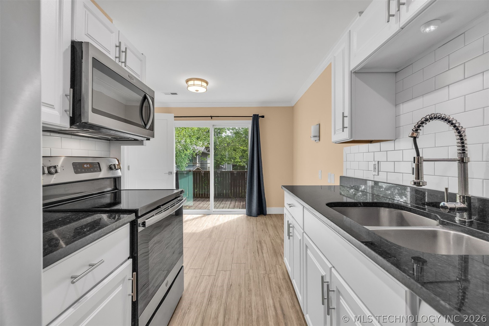 205 W 17th Street 205G