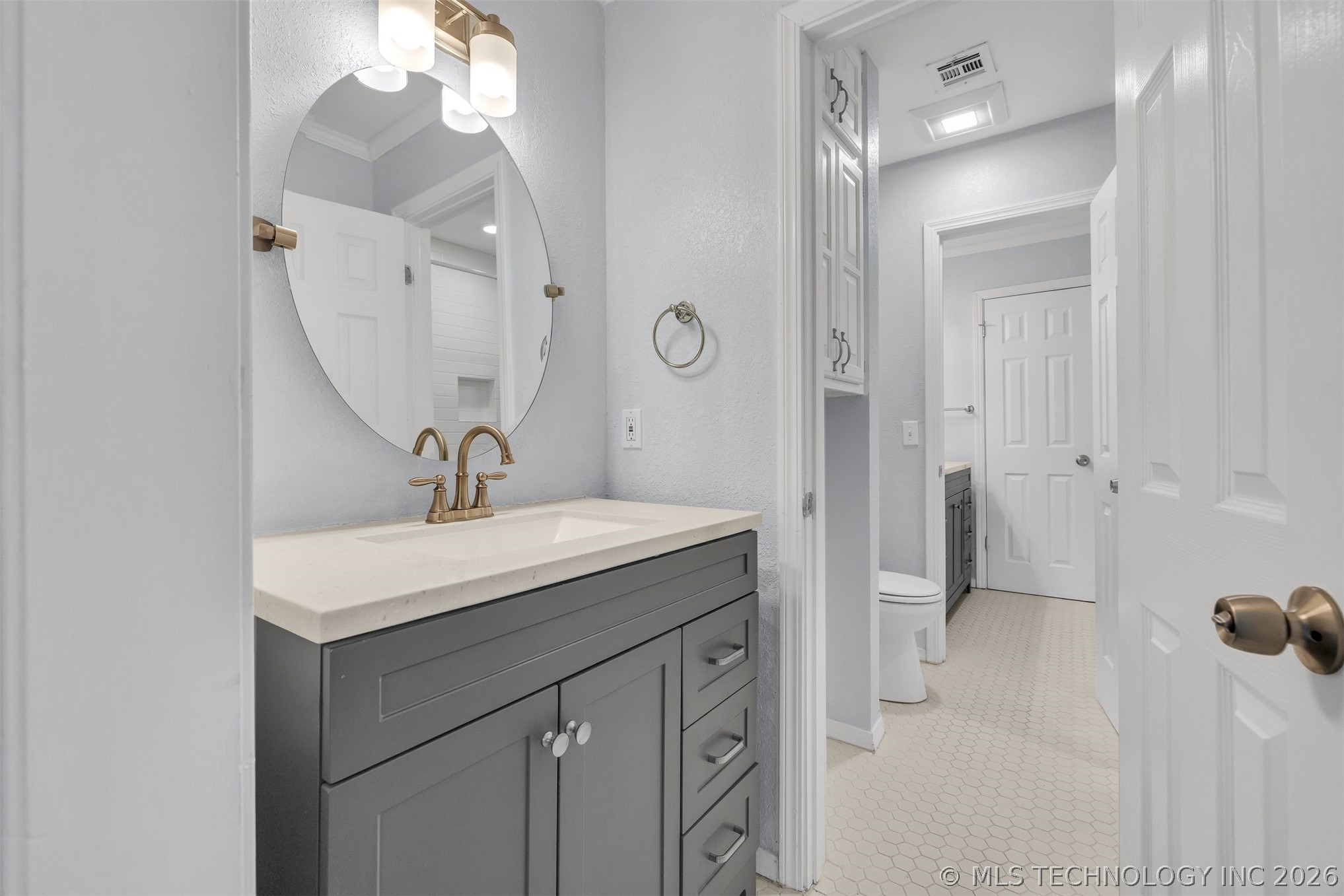 205 W 17th Street 205G