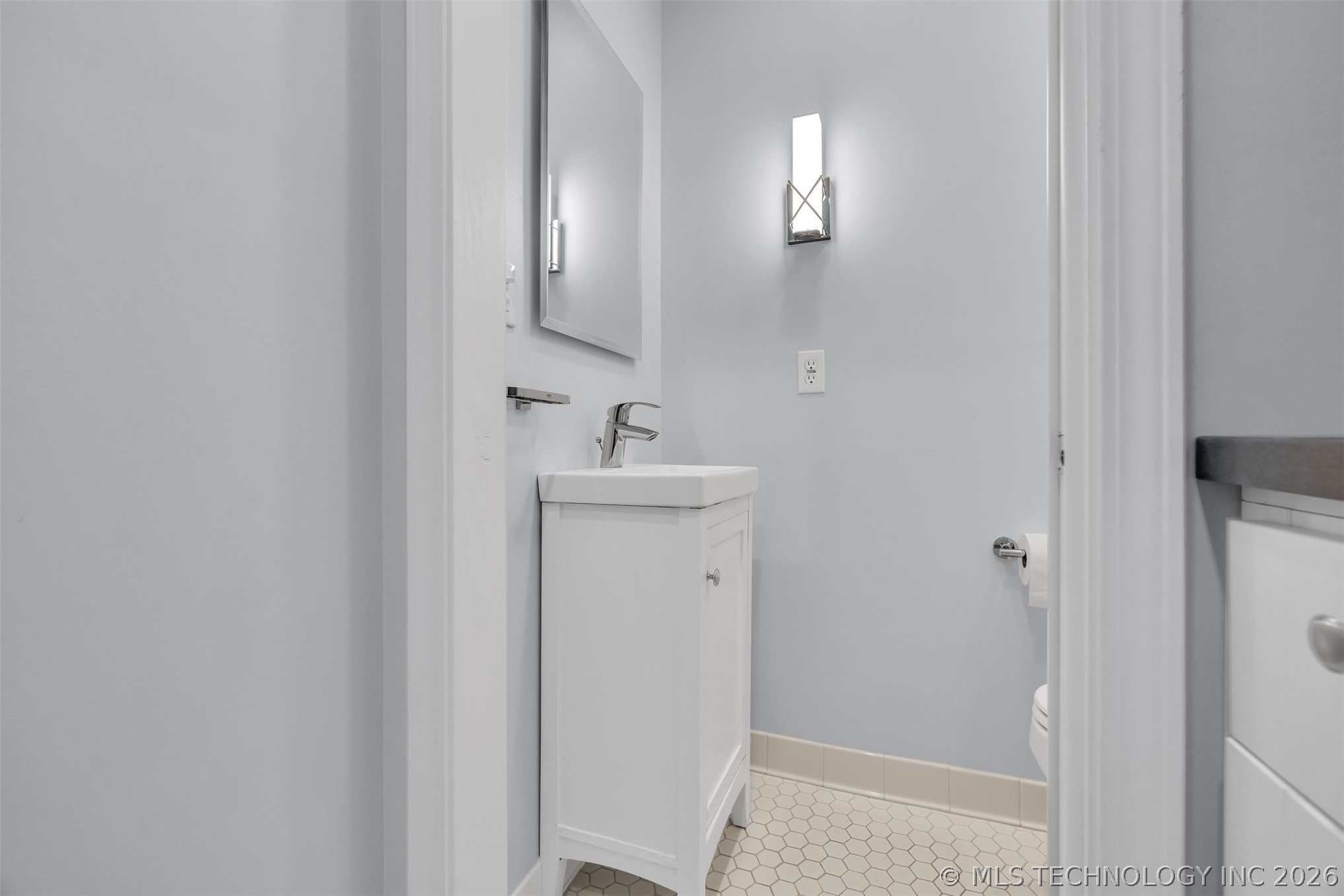 205 W 17th Street 205G