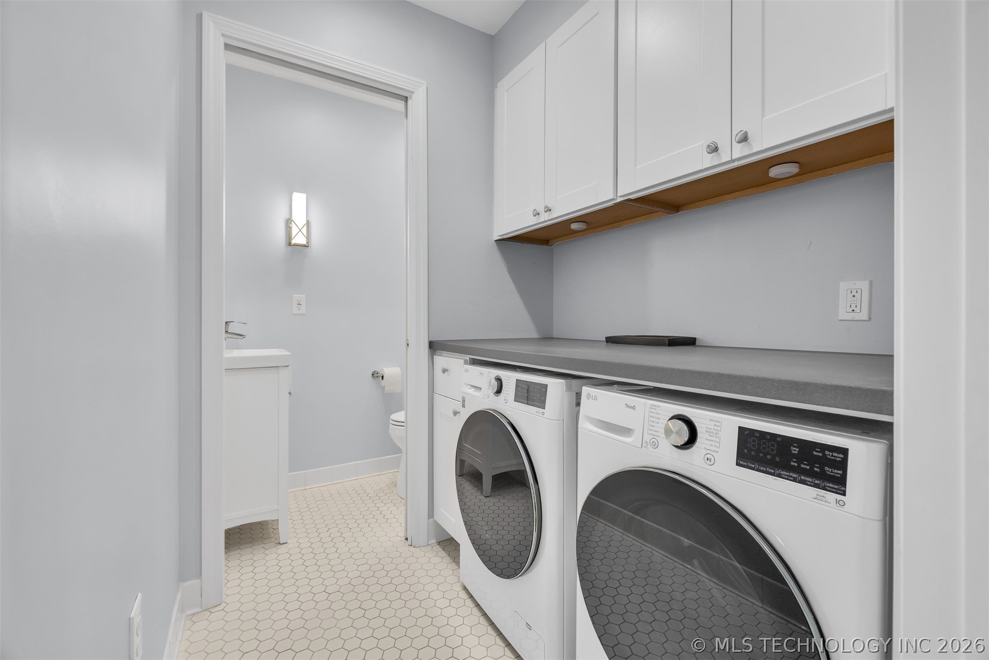 205 W 17th Street 205G