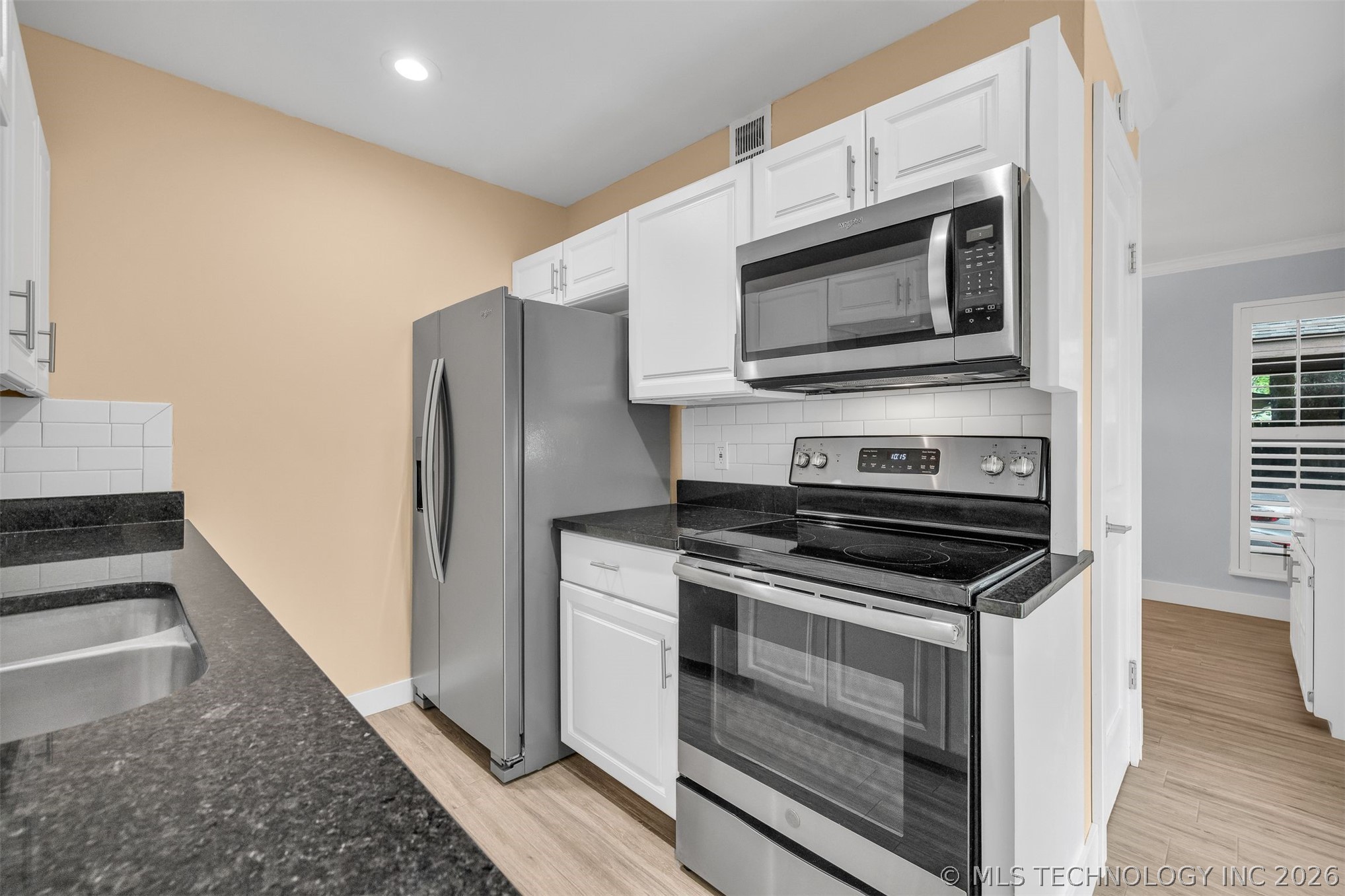 205 W 17th Street 205G