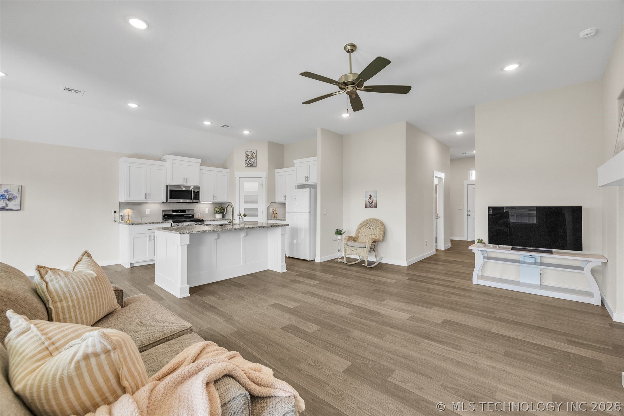 27870 E 109th Place S