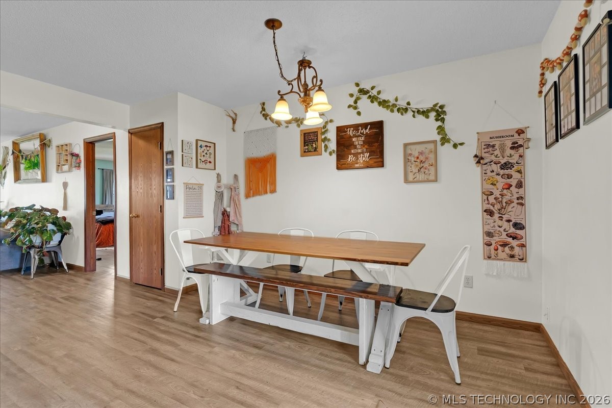 1421 S 257th East Avenue