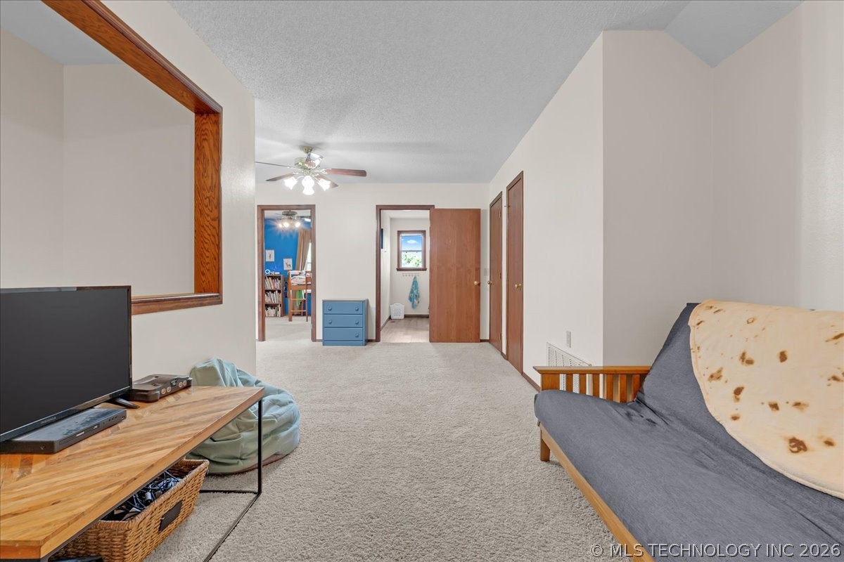 1421 S 257th East Avenue