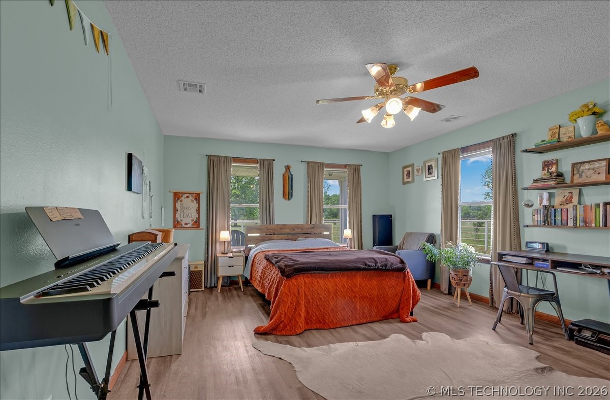 1421 S 257th East Avenue