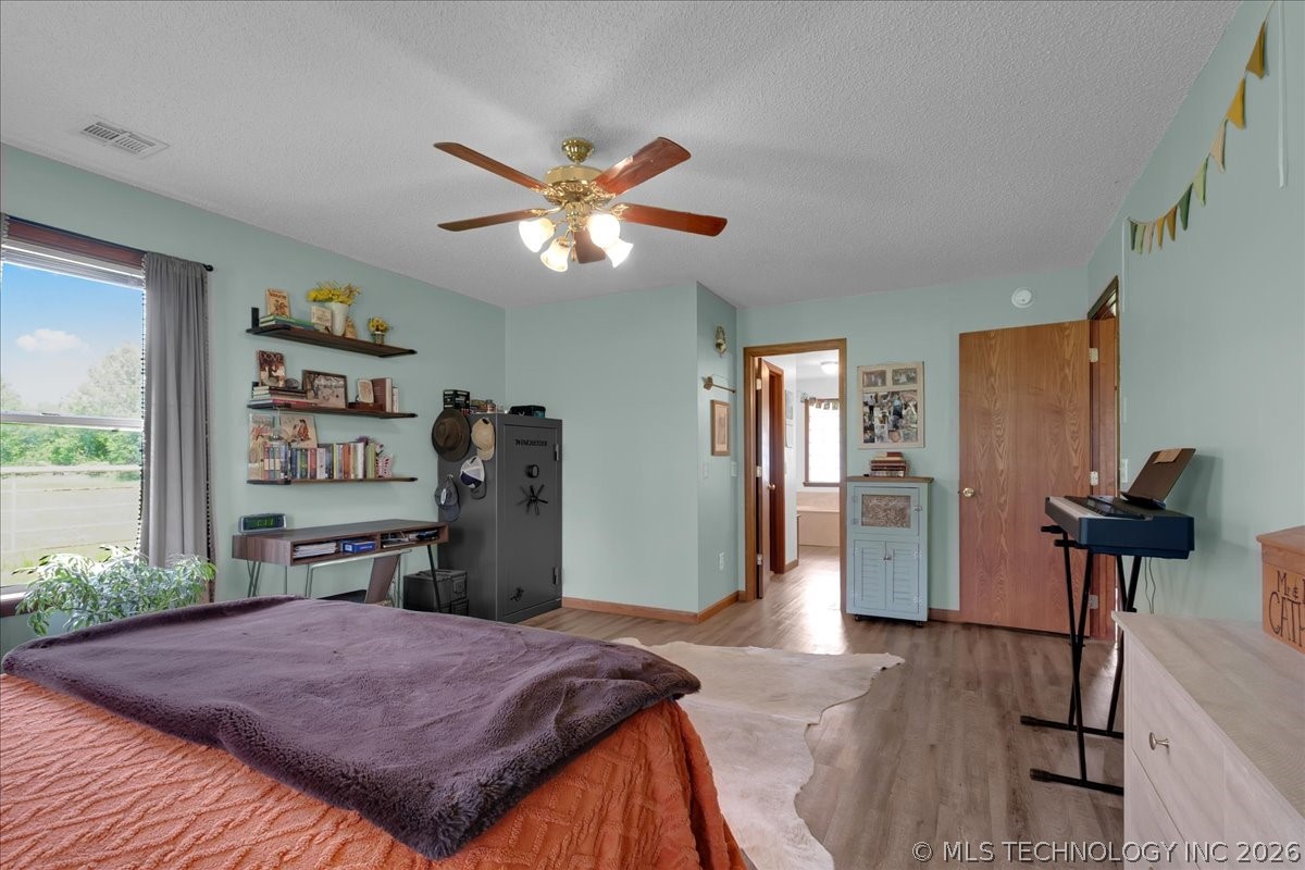 1421 S 257th East Avenue