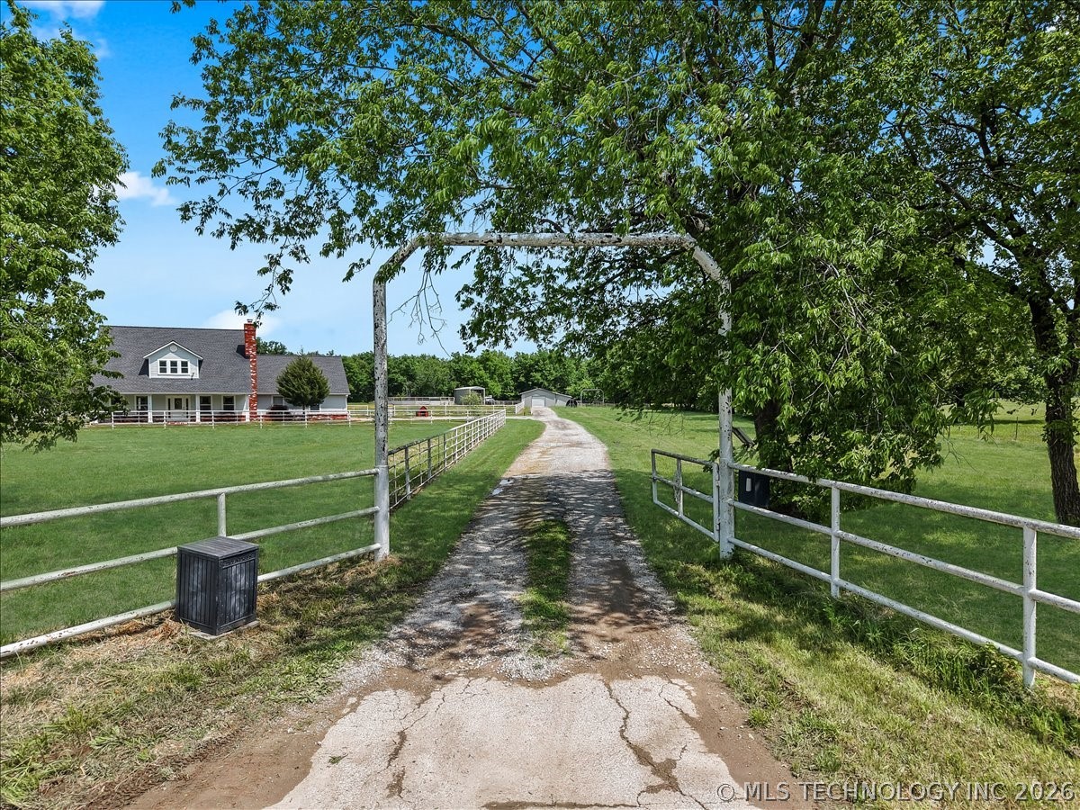 1421 S 257th East Avenue