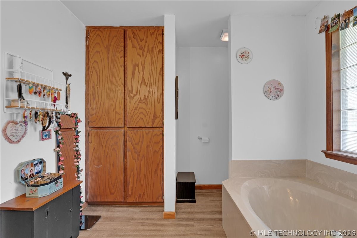 1421 S 257th East Avenue