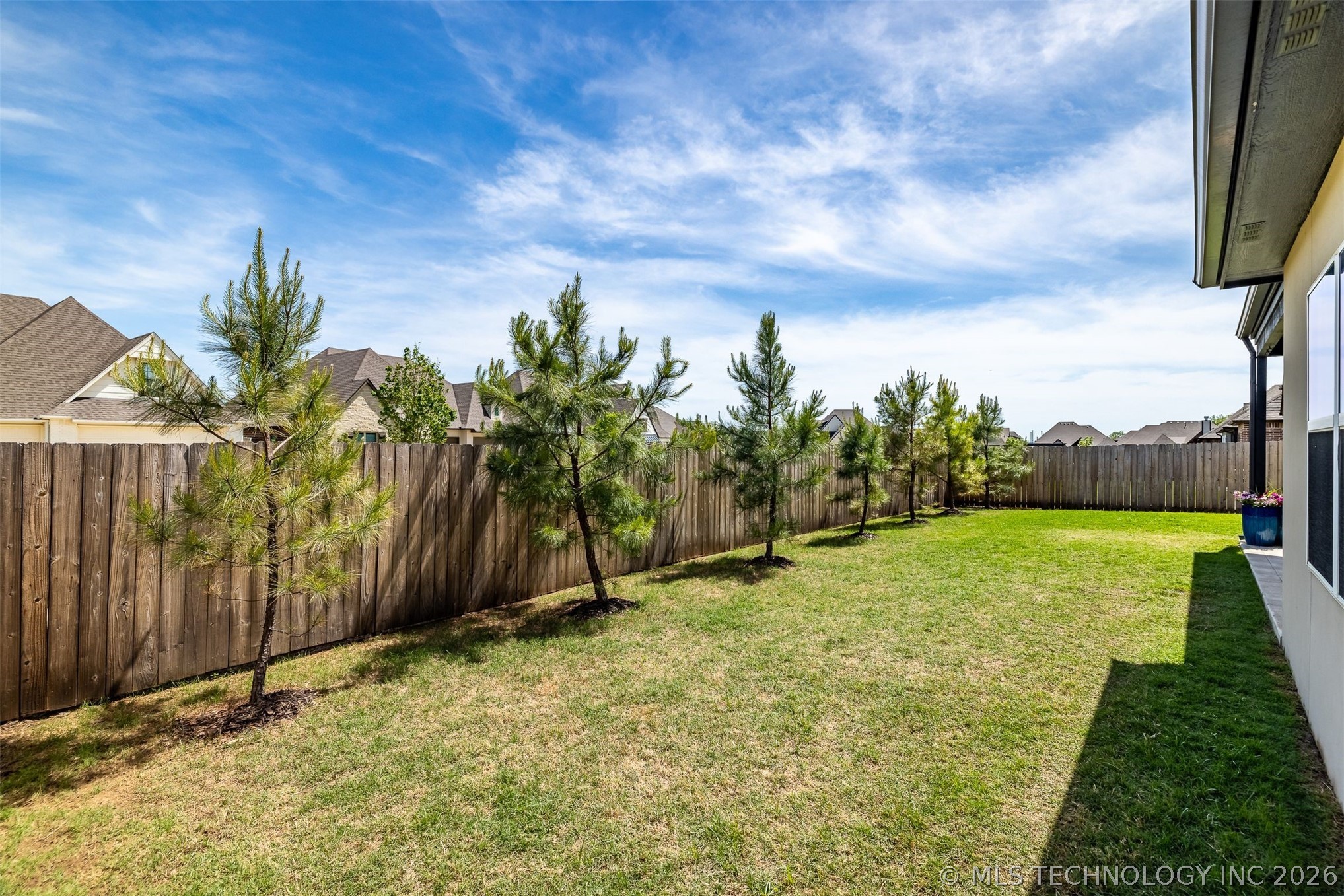 8711 S Phoenix Place