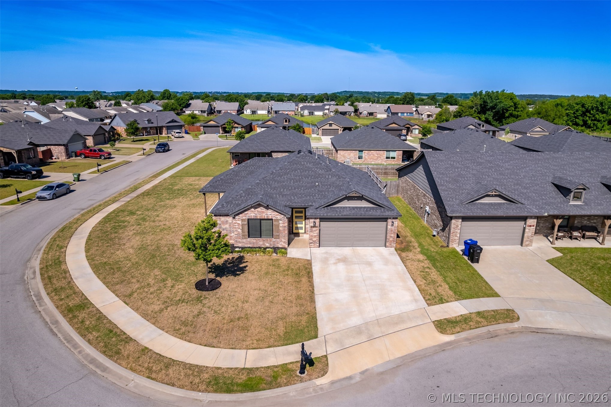 3630 E Cherryhill Court