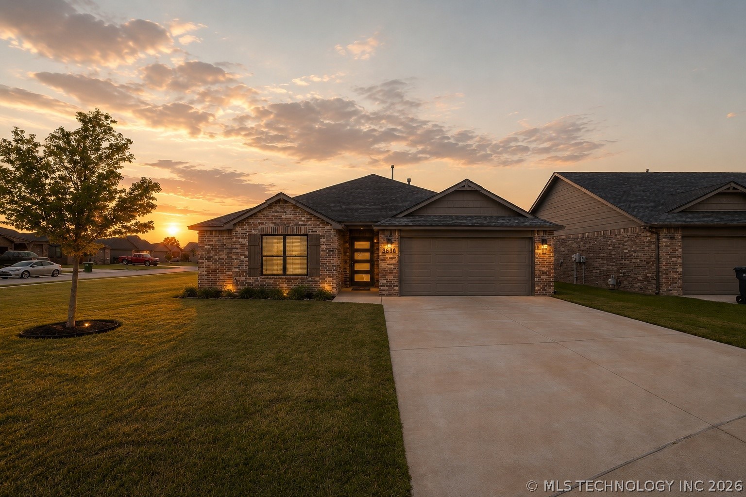3630 E Cherryhill Court