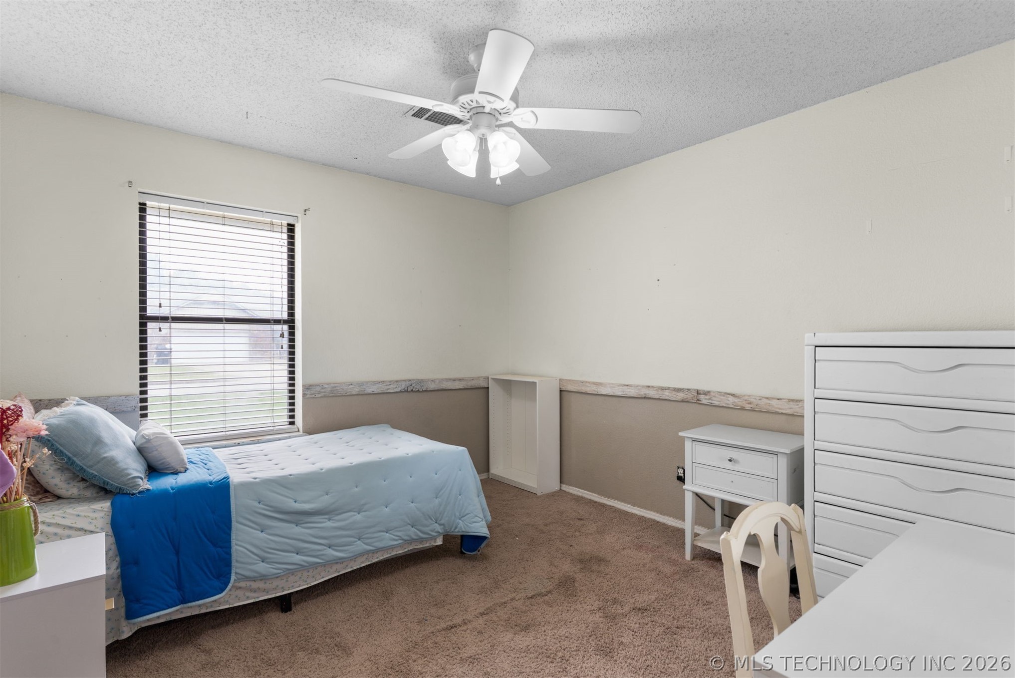 600 S Hemlock Avenue