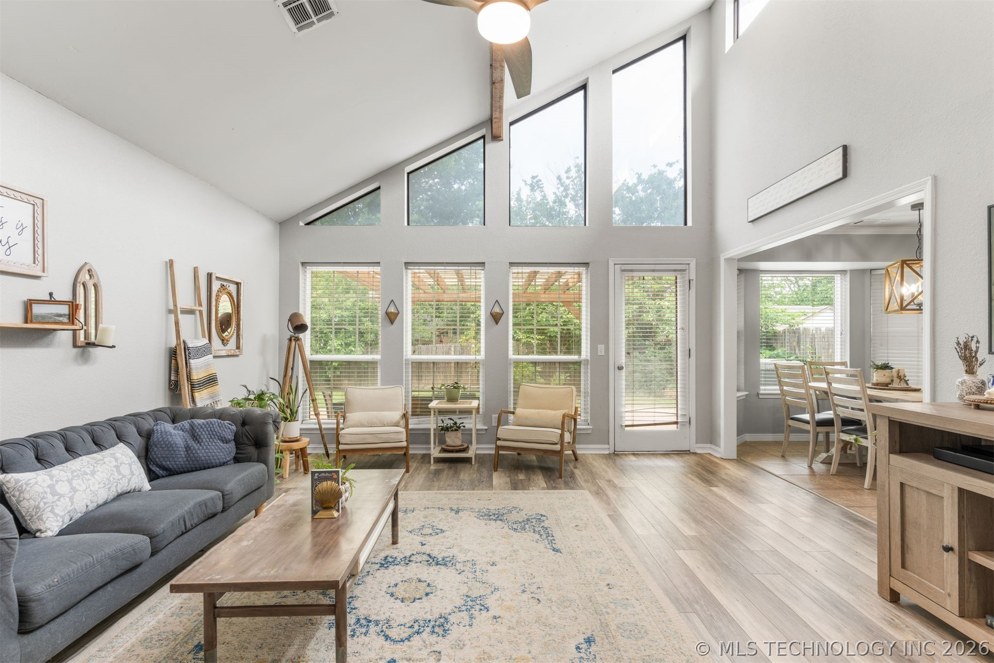 600 S Hemlock Avenue