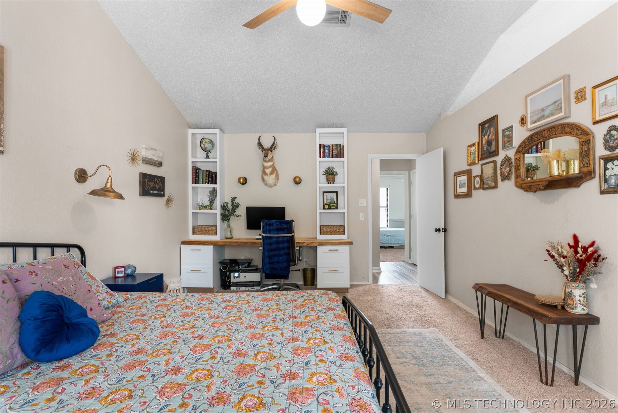 600 S Hemlock Avenue