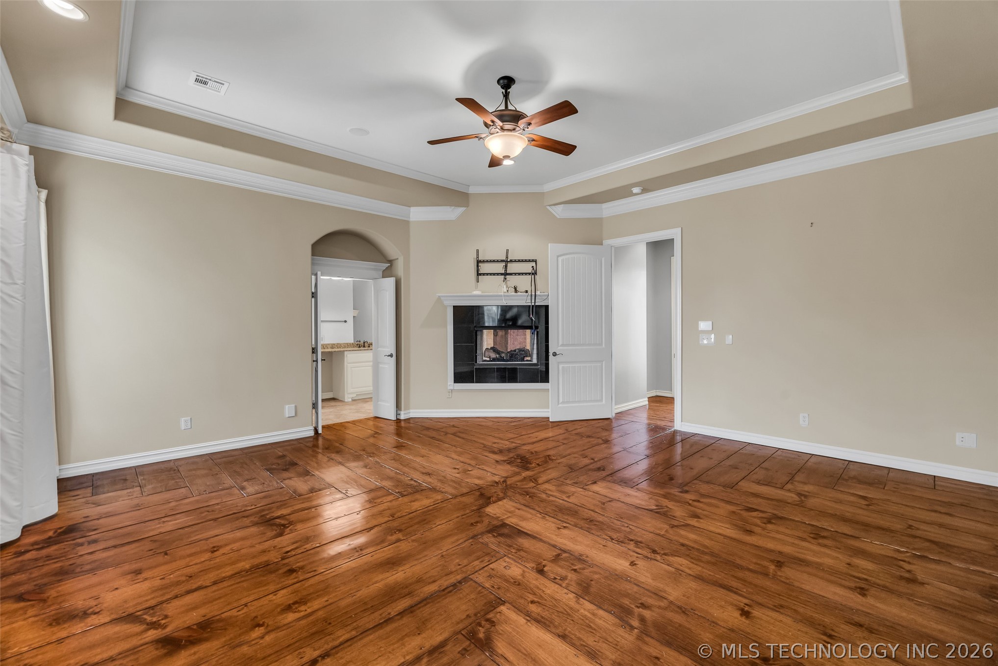 5630 E 117th Place