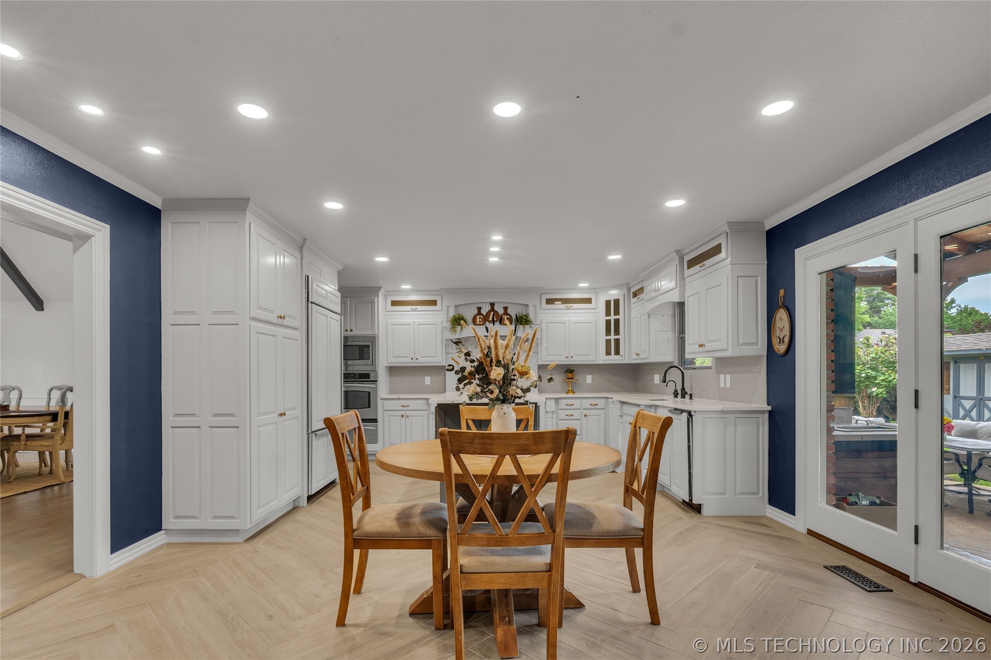 3427 E 87th Place