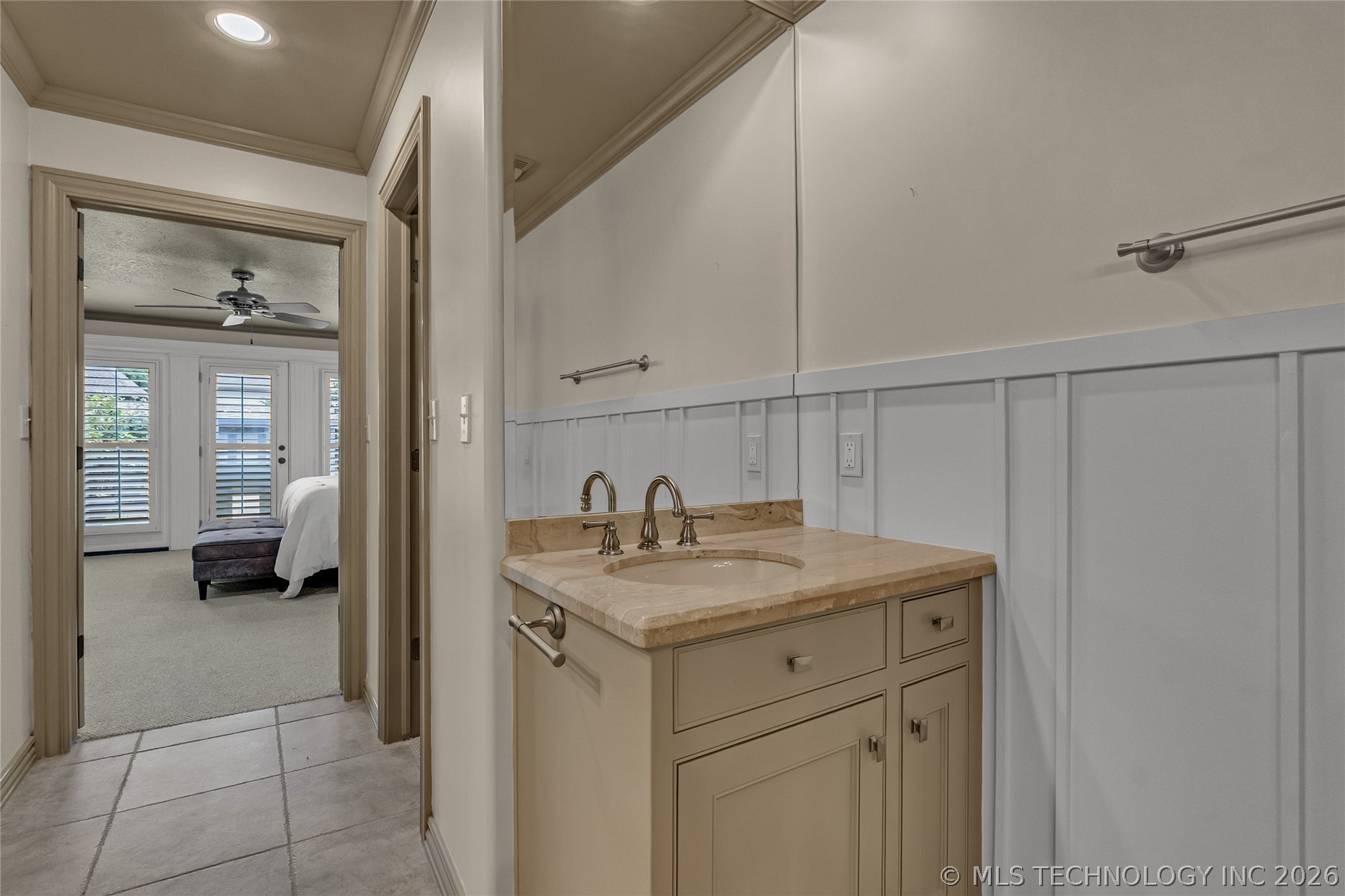 3427 E 87th Place