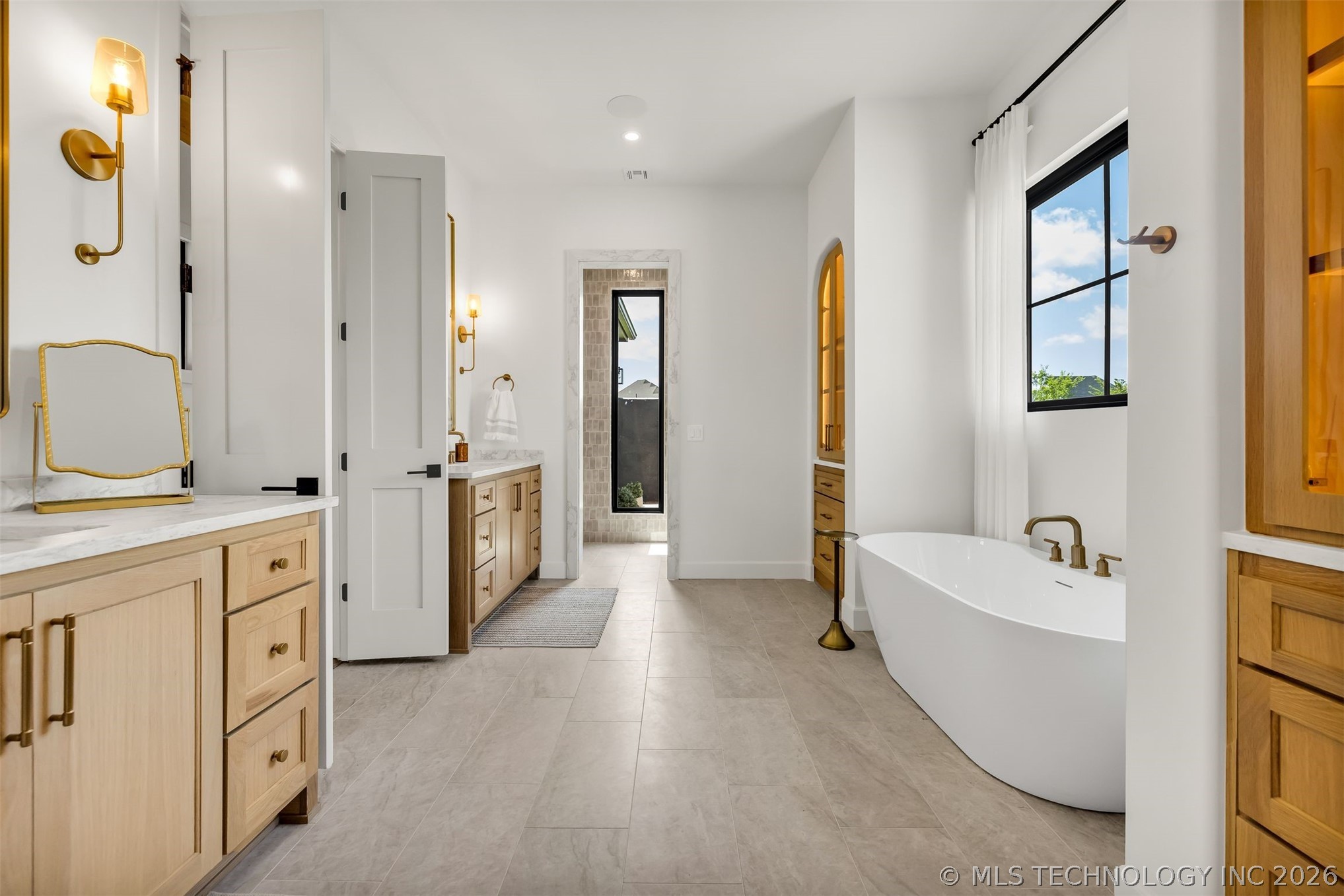 17254 E White Tail Cove