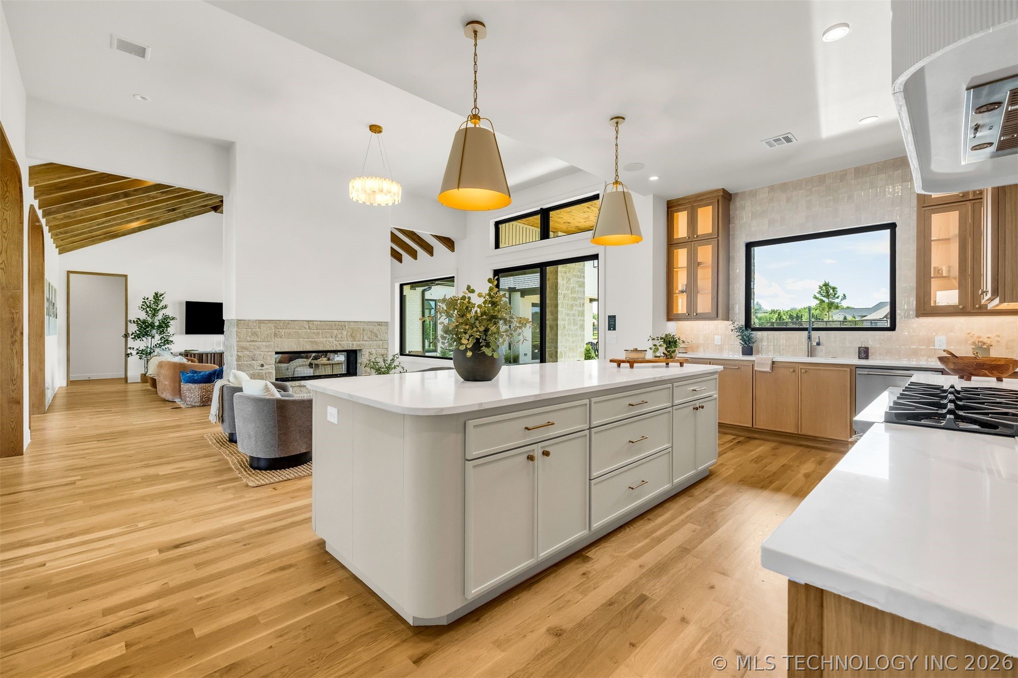 17254 E White Tail Cove