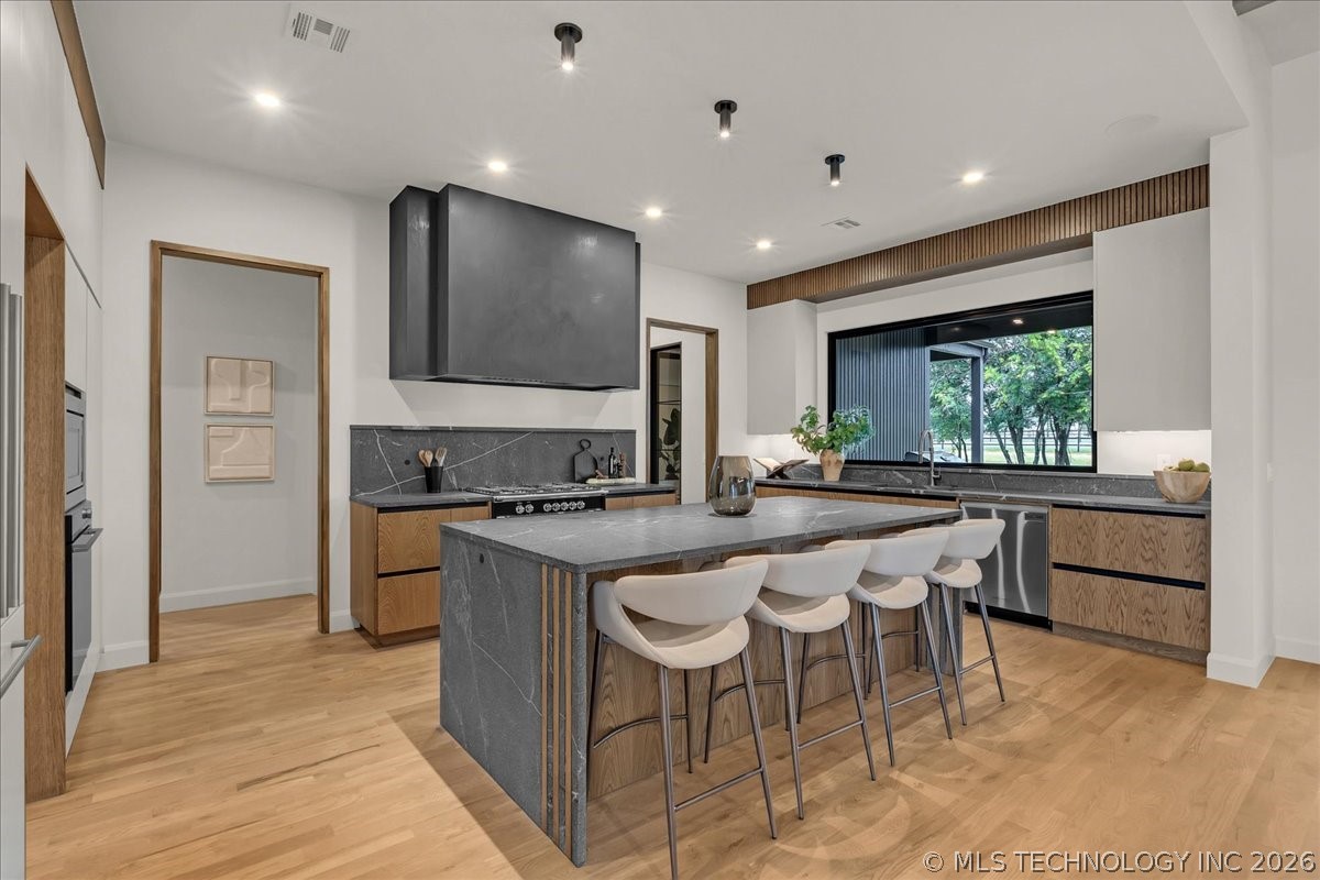 17744 E White Tail Cove