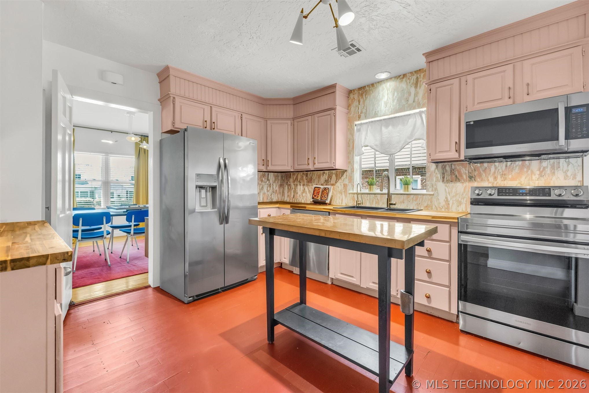 1713 S Columbia Place
