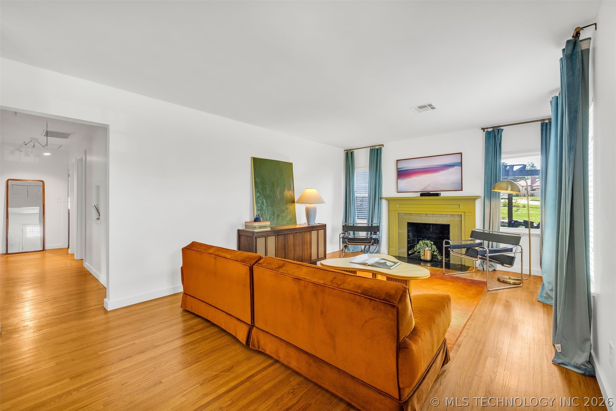 1713 S Columbia Place