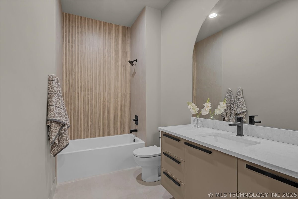 17744 E White Tail Cove