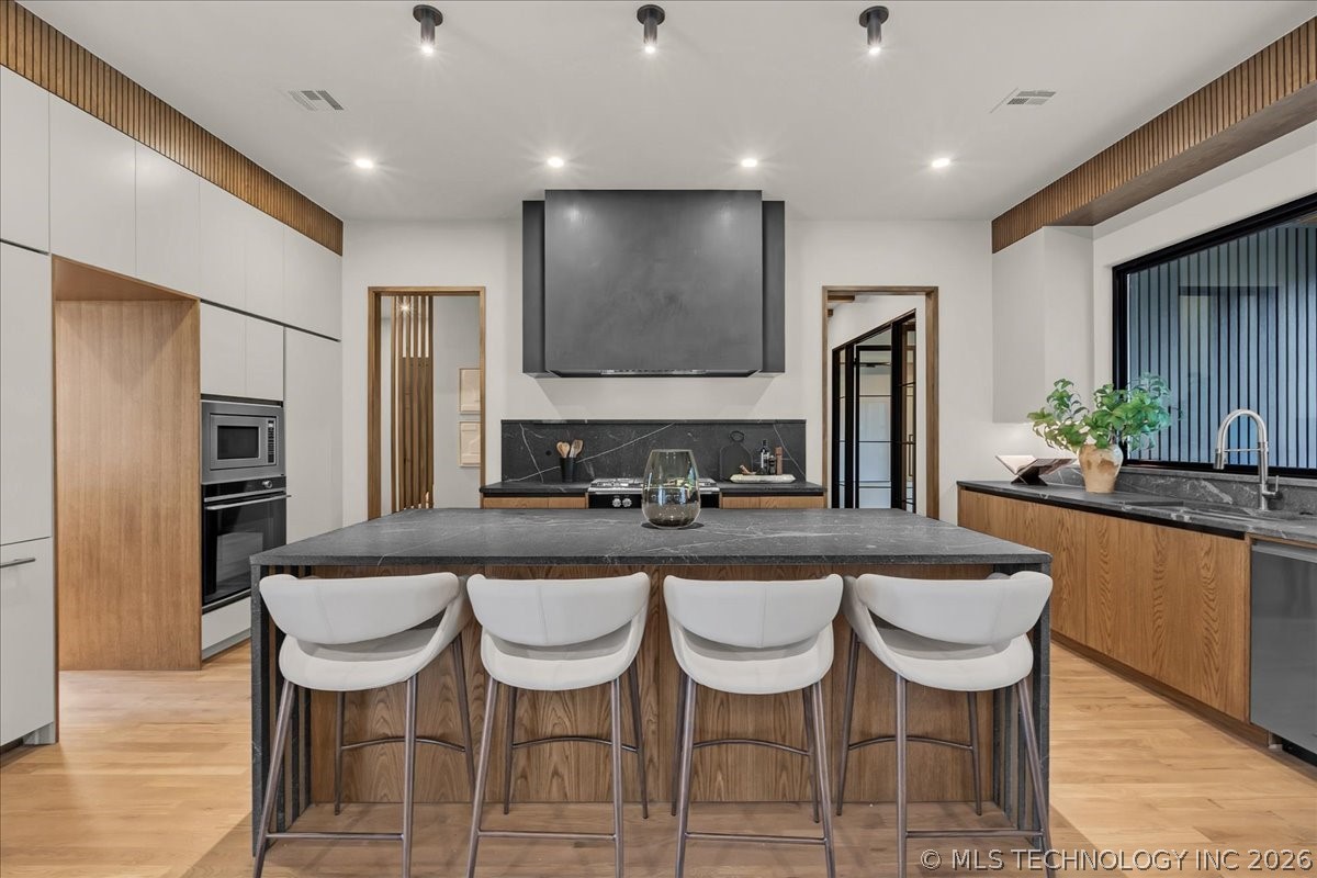 17744 E White Tail Cove