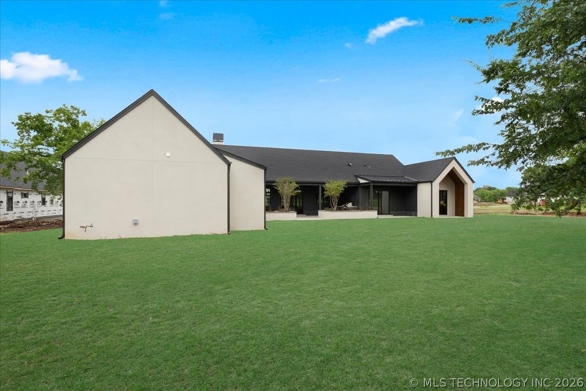17744 E White Tail Cove