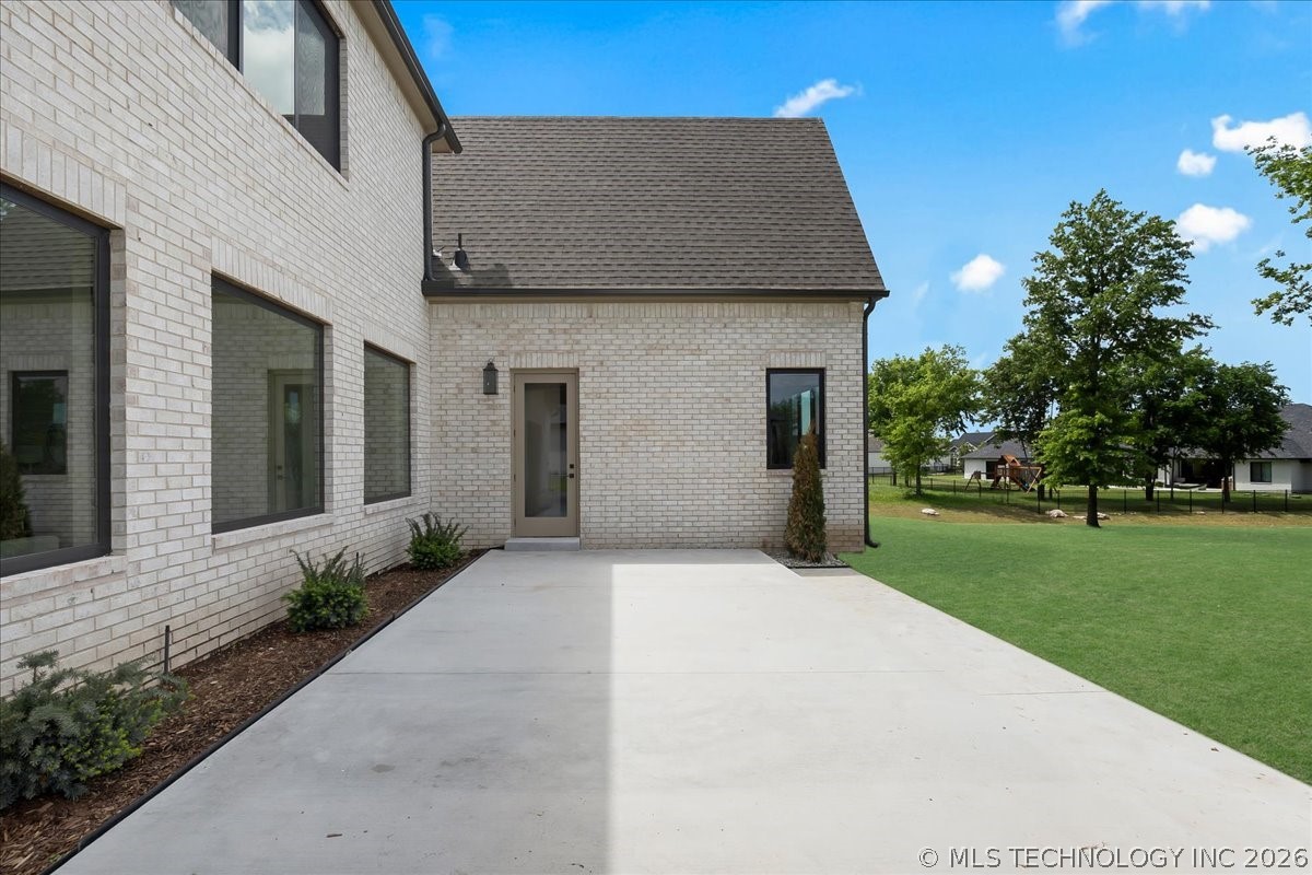 17683 E White Tail Cove