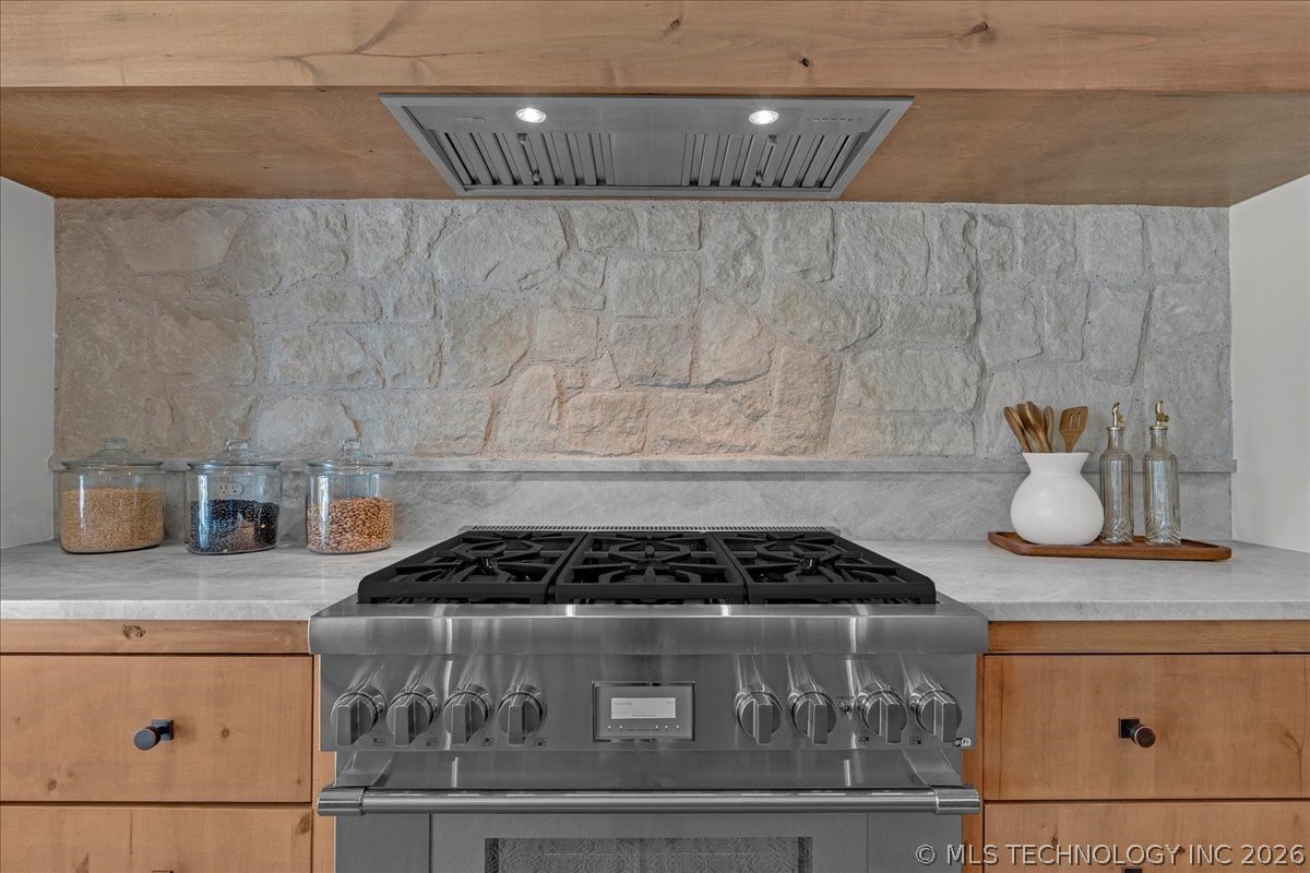 17683 E White Tail Cove