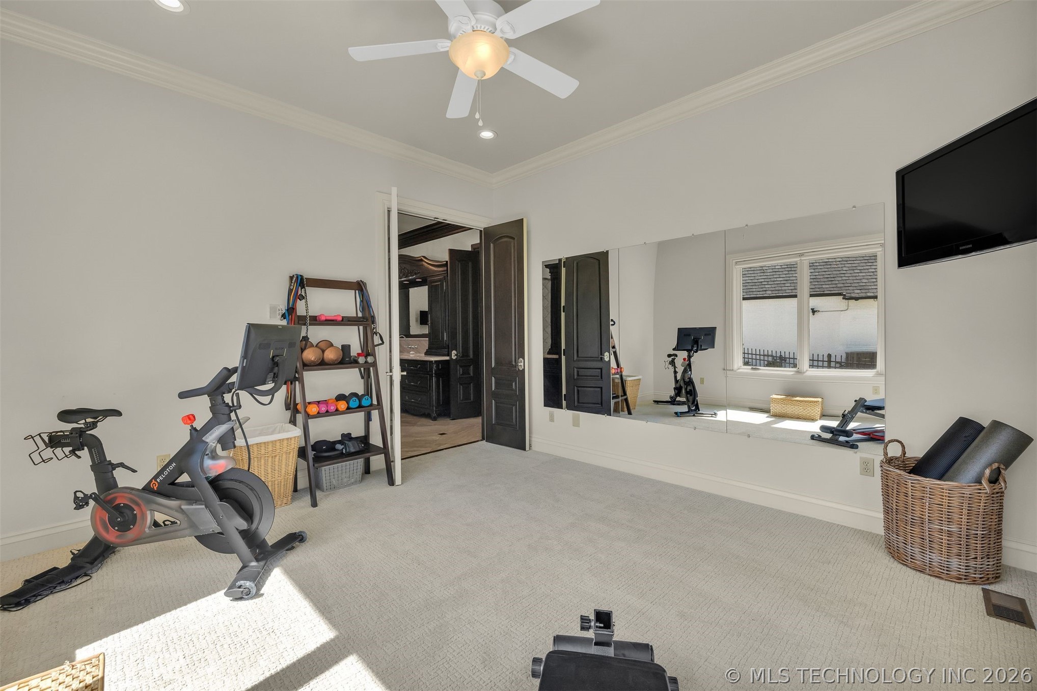 6009 E 117th Place